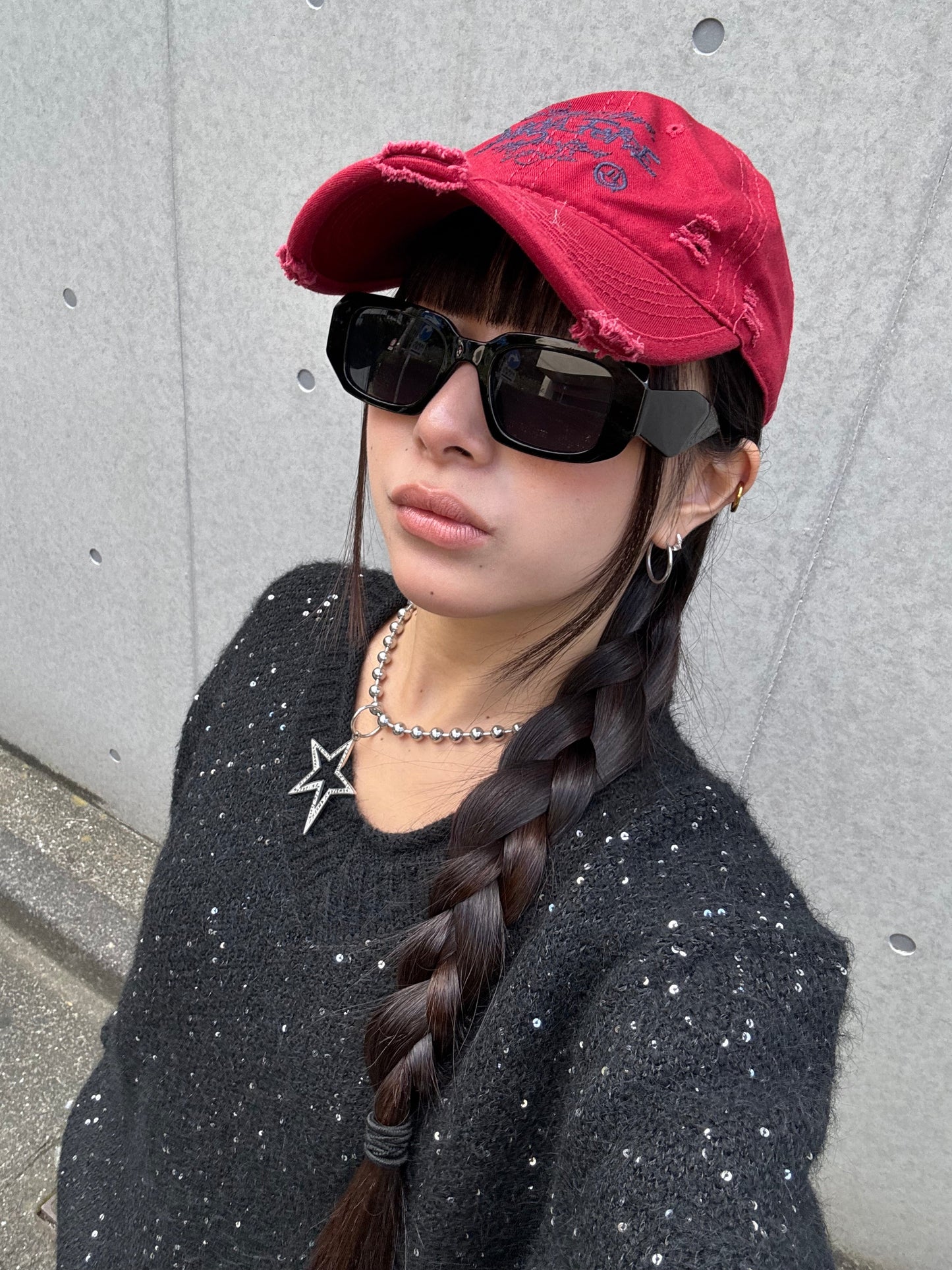 Vネックラメニット DPB86142