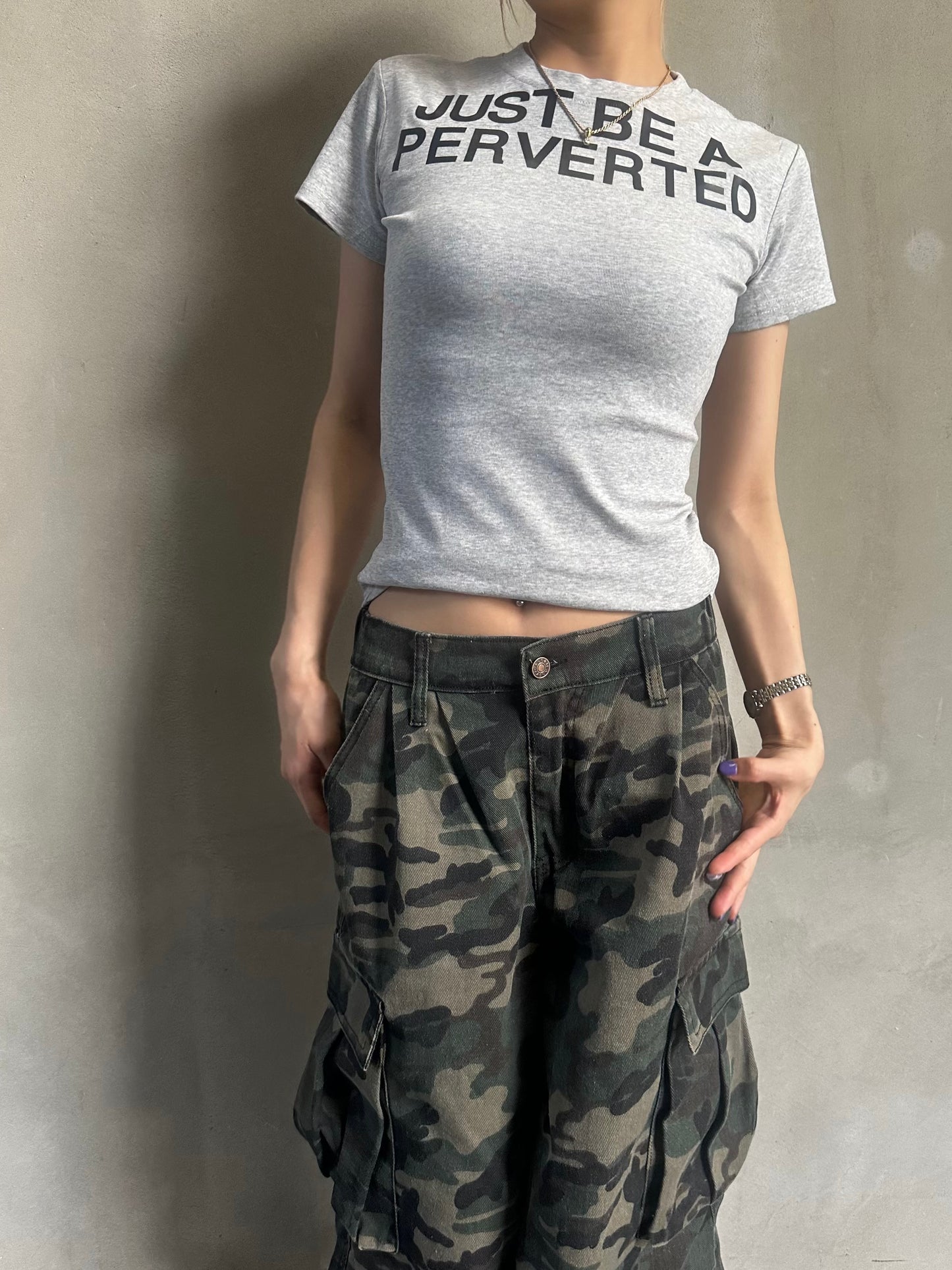 ネックレタリングロゴTシャツ DPB26593