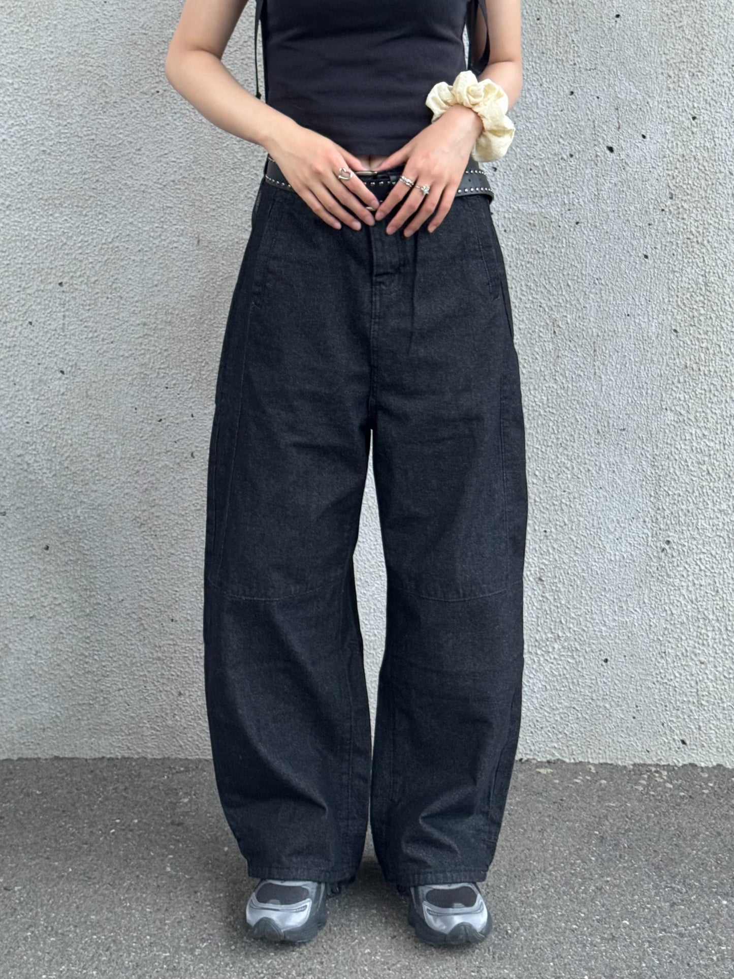 ブラックバギーデニムパンツ DPB93125