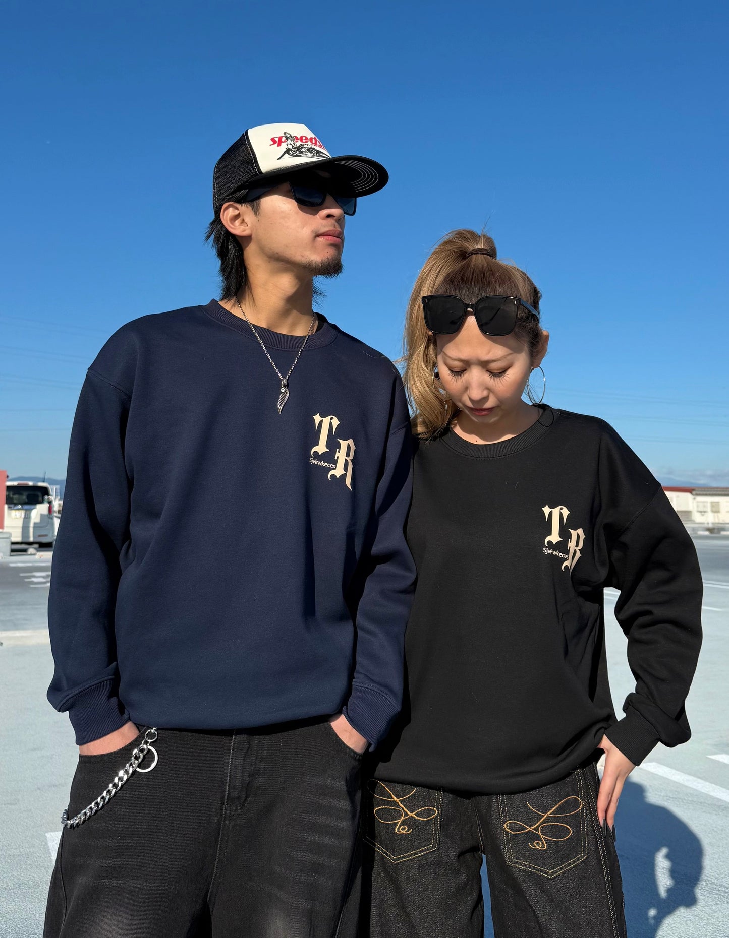 ユニセックスロゴスウェット DPB73563