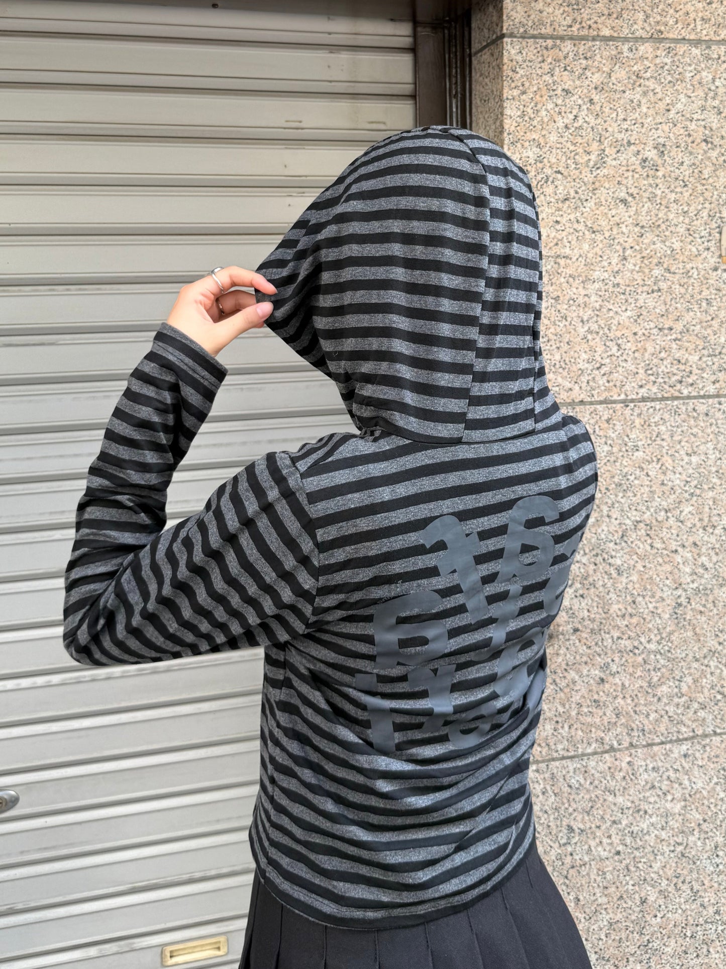 ストライプロゴフーディーカットソー DPB93003