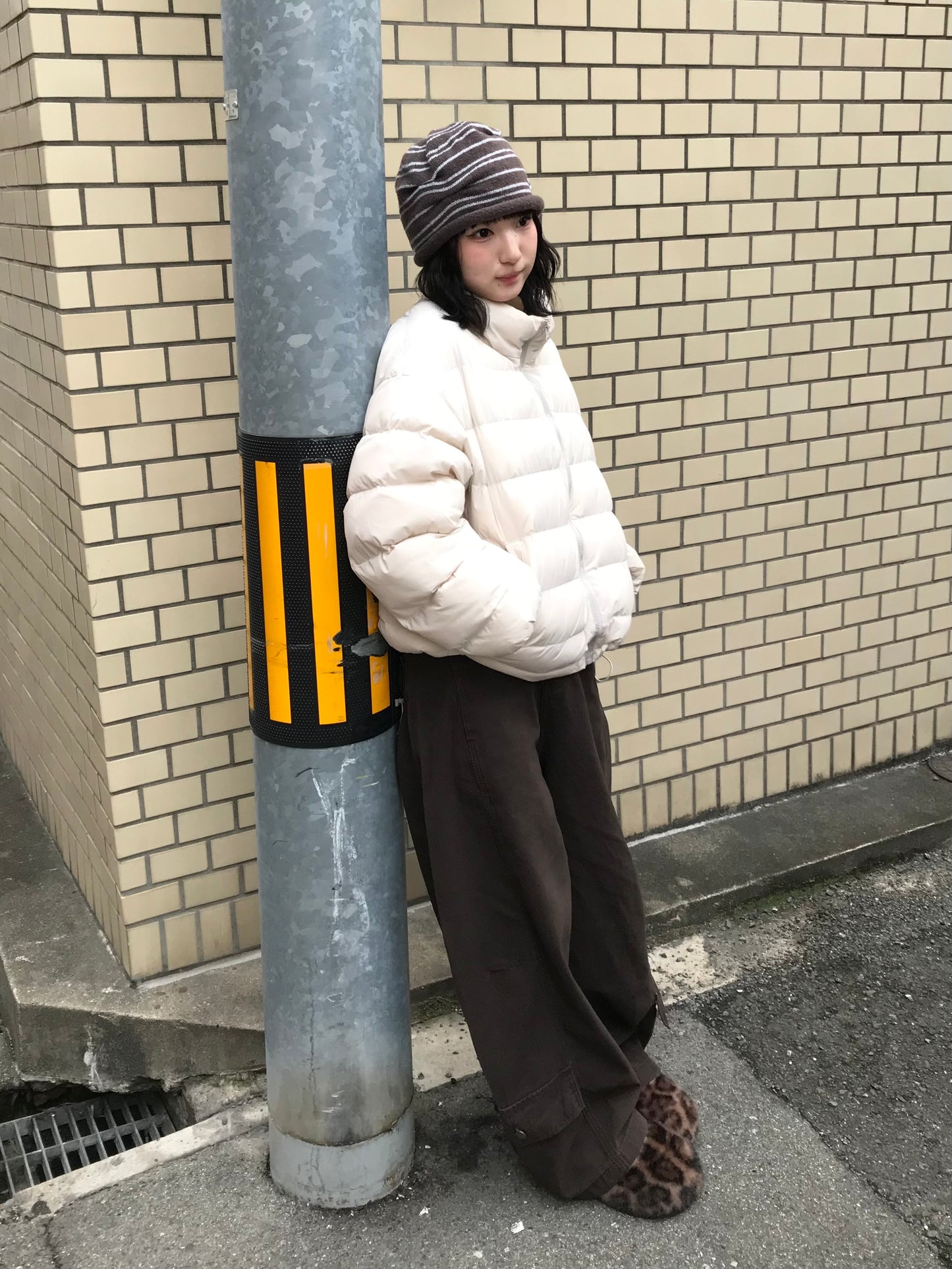 ロワーポケットブラウンカーブパンツ DPB85393