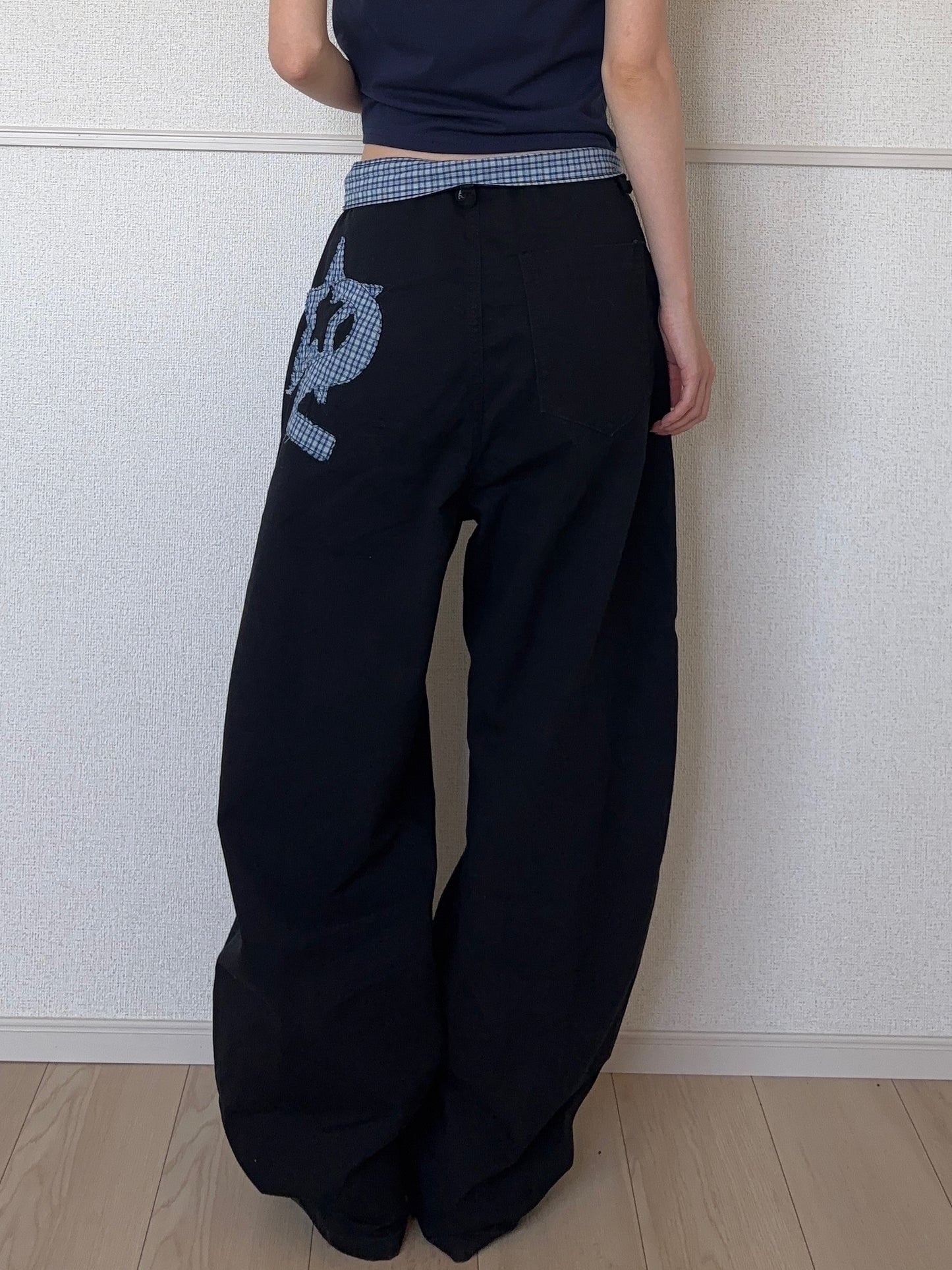 バックロゴブラックバルーンパンツ DPB88292