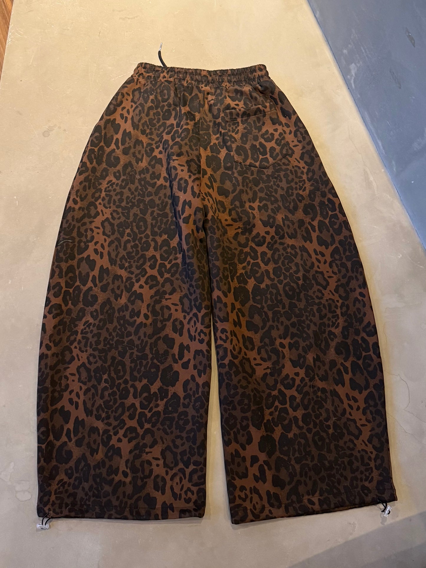 ウォッシュドレオパードスウェットパンツ DPB86171