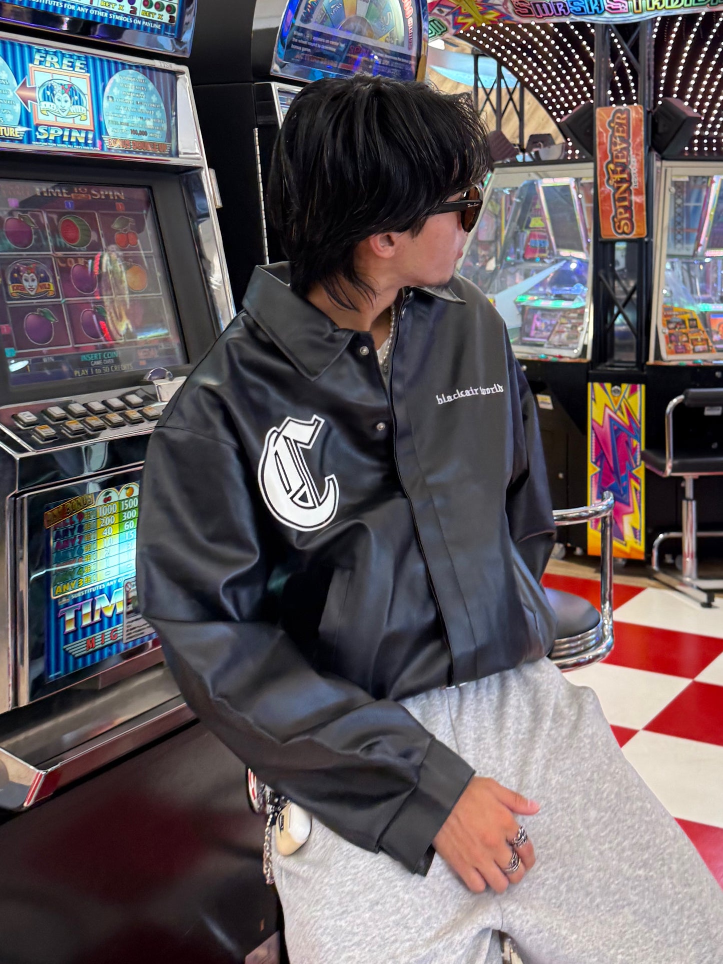 フェイクレザーバックロゴアウター DPB90041