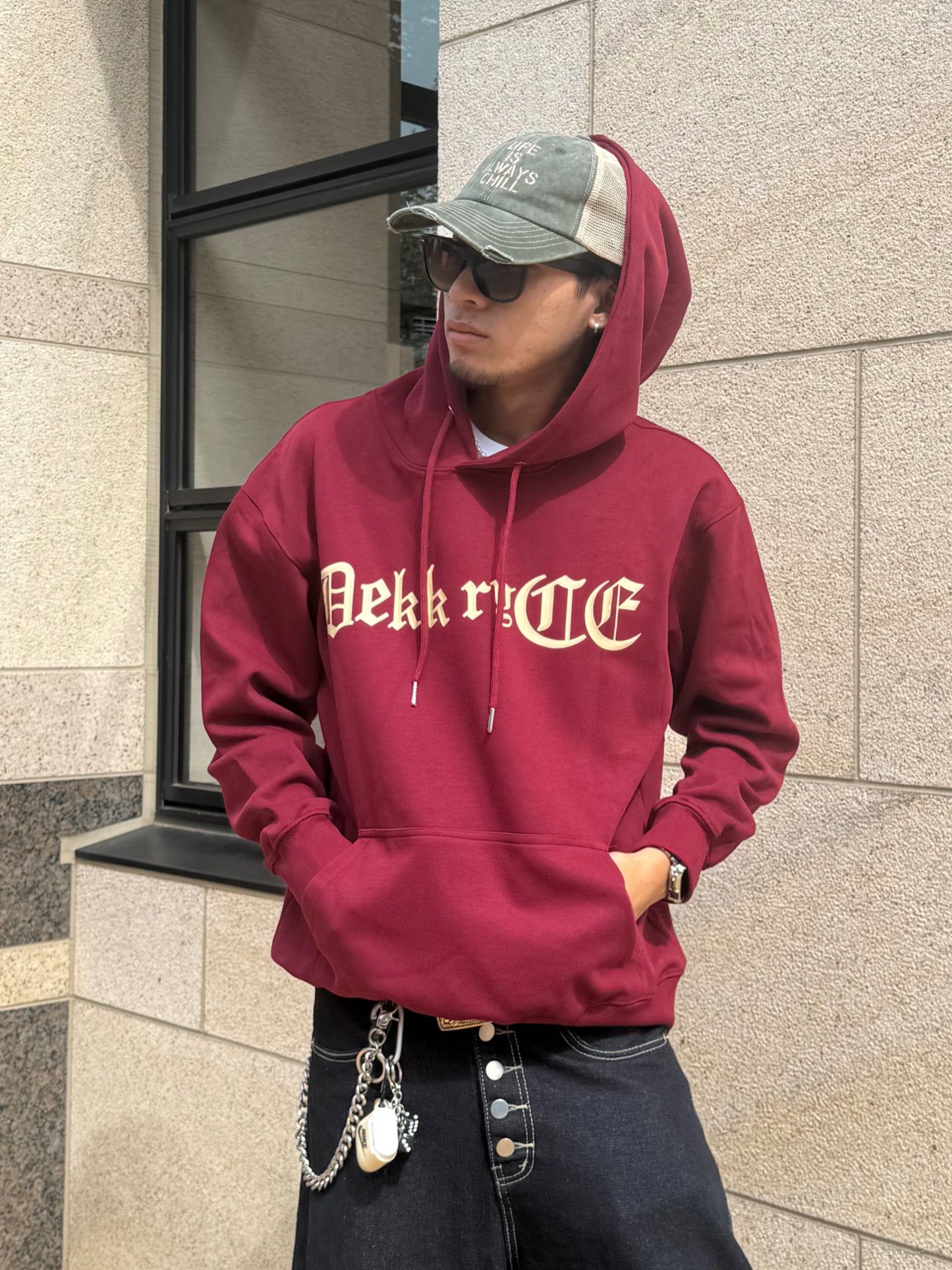 ゴシックレタリングパーカー DPB90038