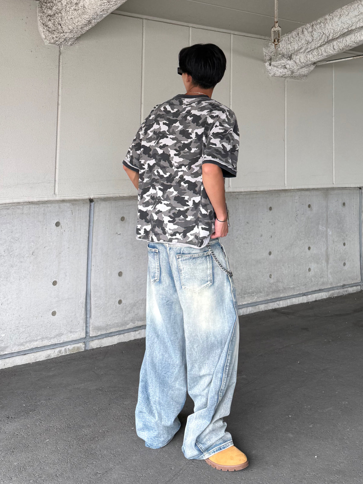 ウォッシュ加工デニムパンツ DPB90207