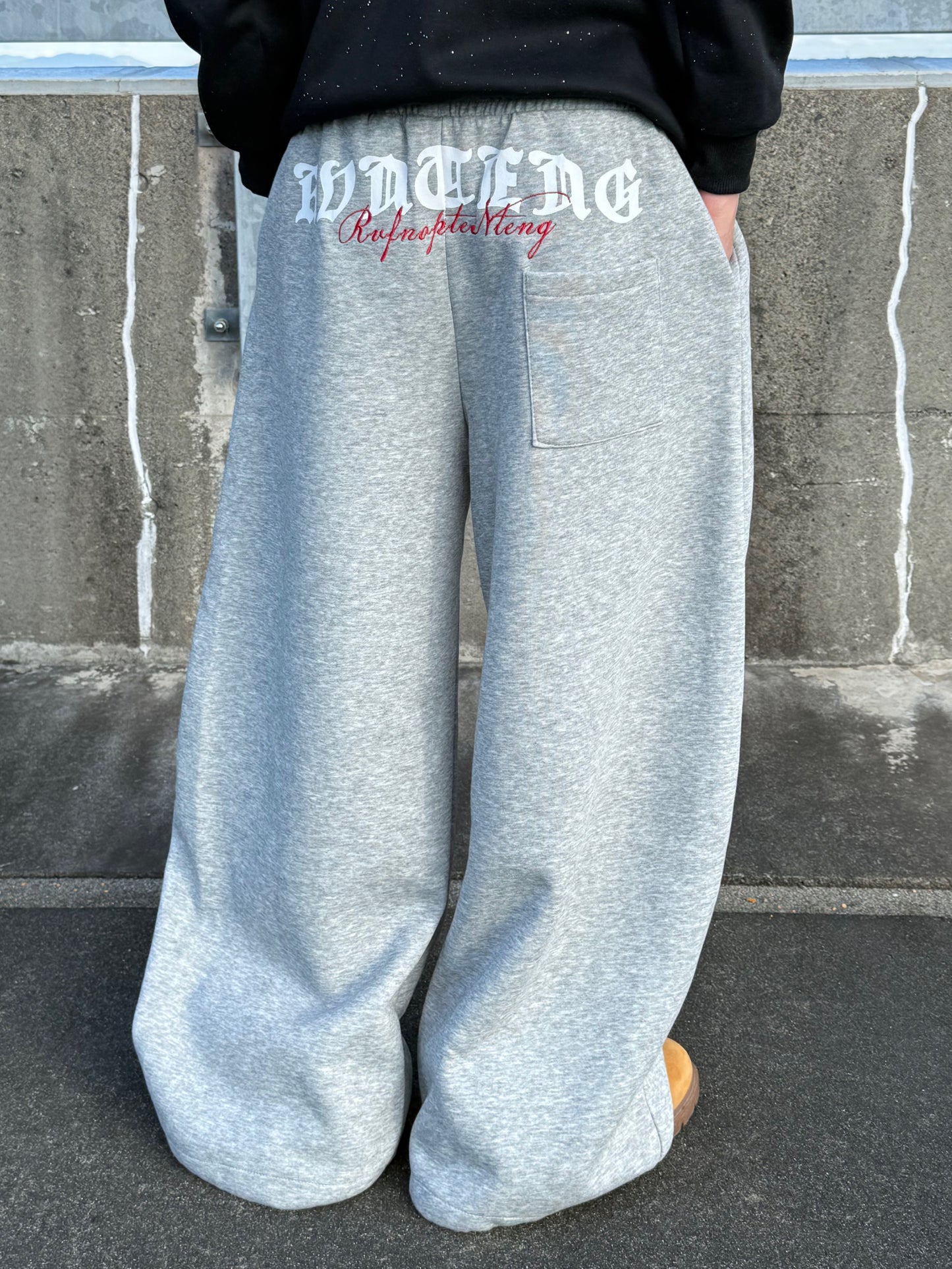 ロゴプリントスウェットパンツ DPB73532