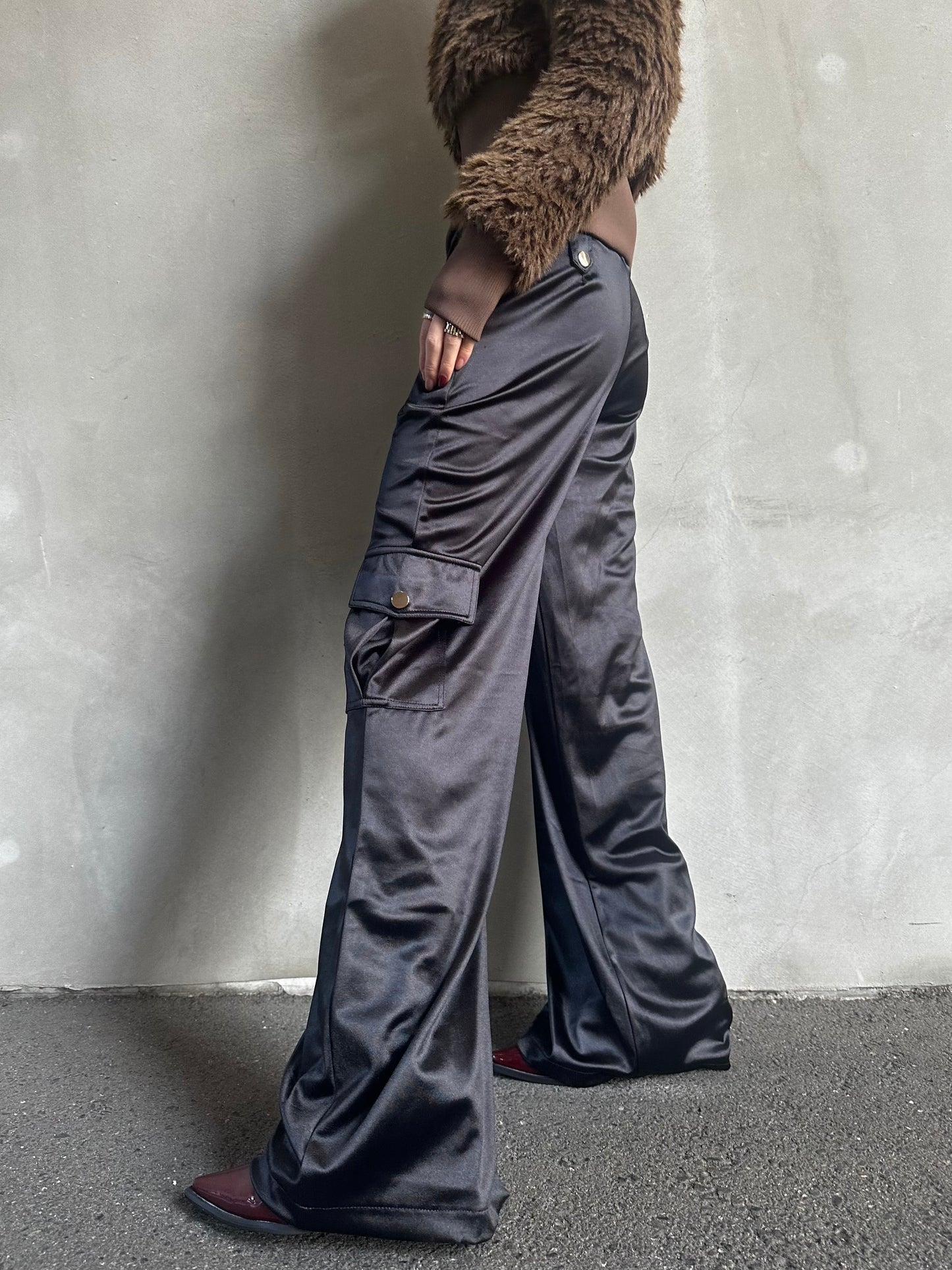 サテンブーツカットパンツ DPB26485