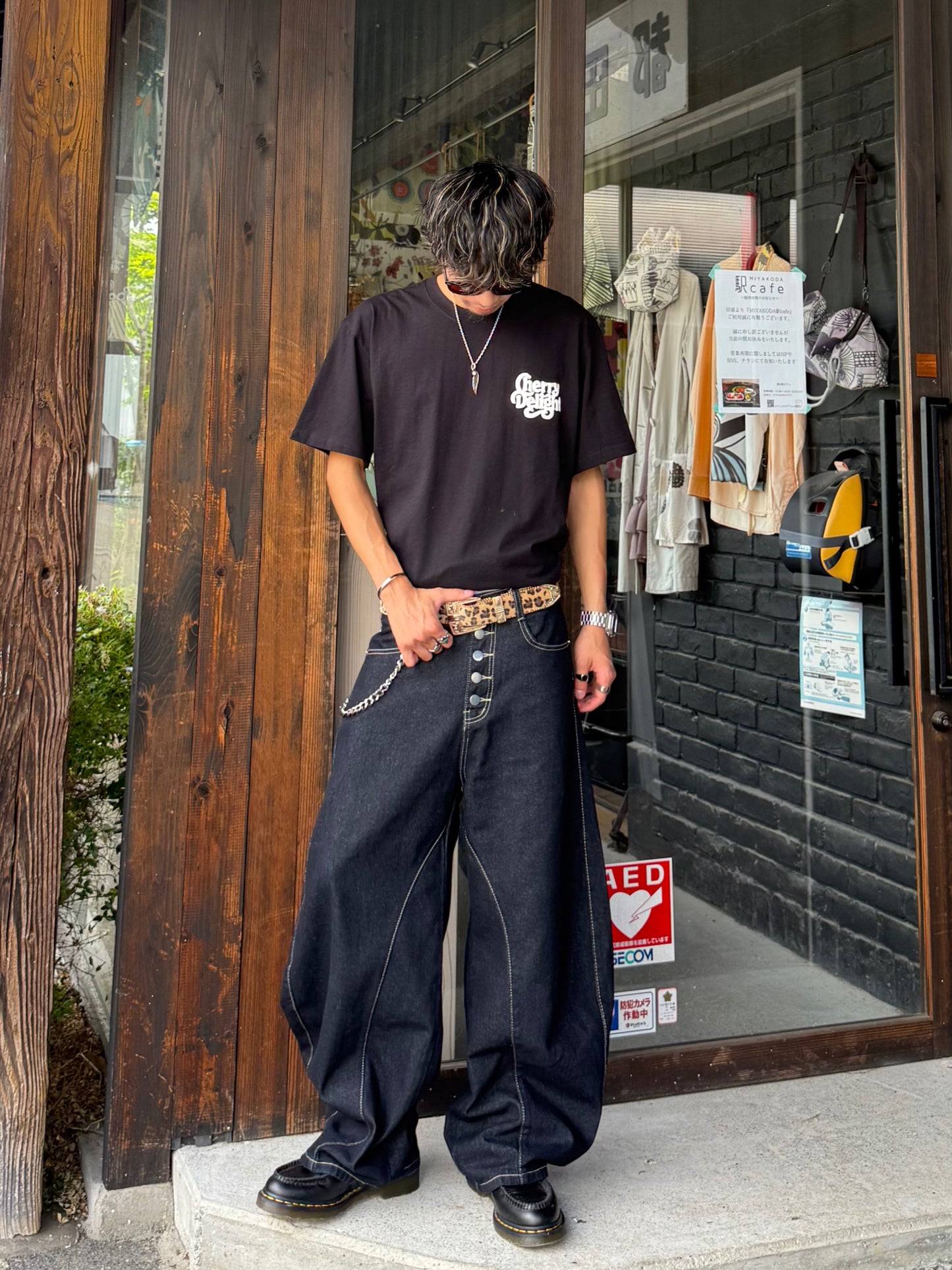 Kenshin_ユニセックスグラフィックTシャツ DPB73374