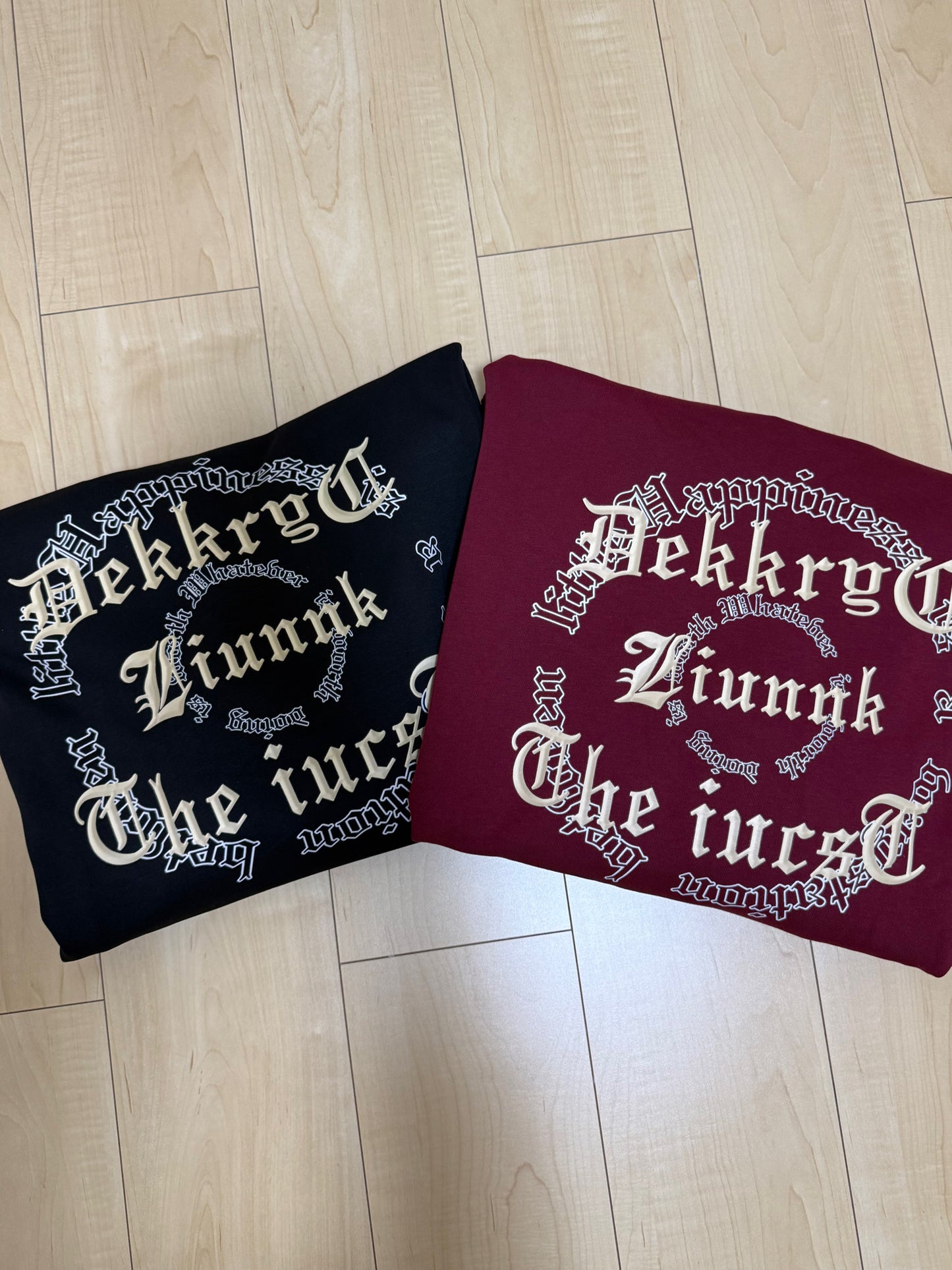 ゴシックレタリングパーカー DPB90038