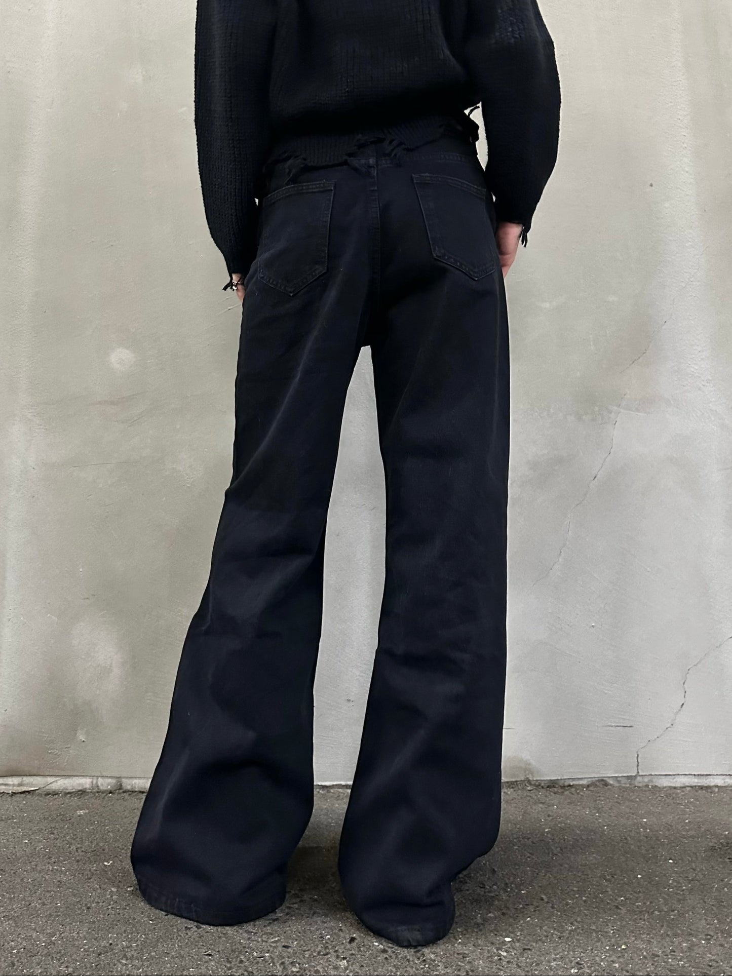 ブラックバギーパンツ DPB26630