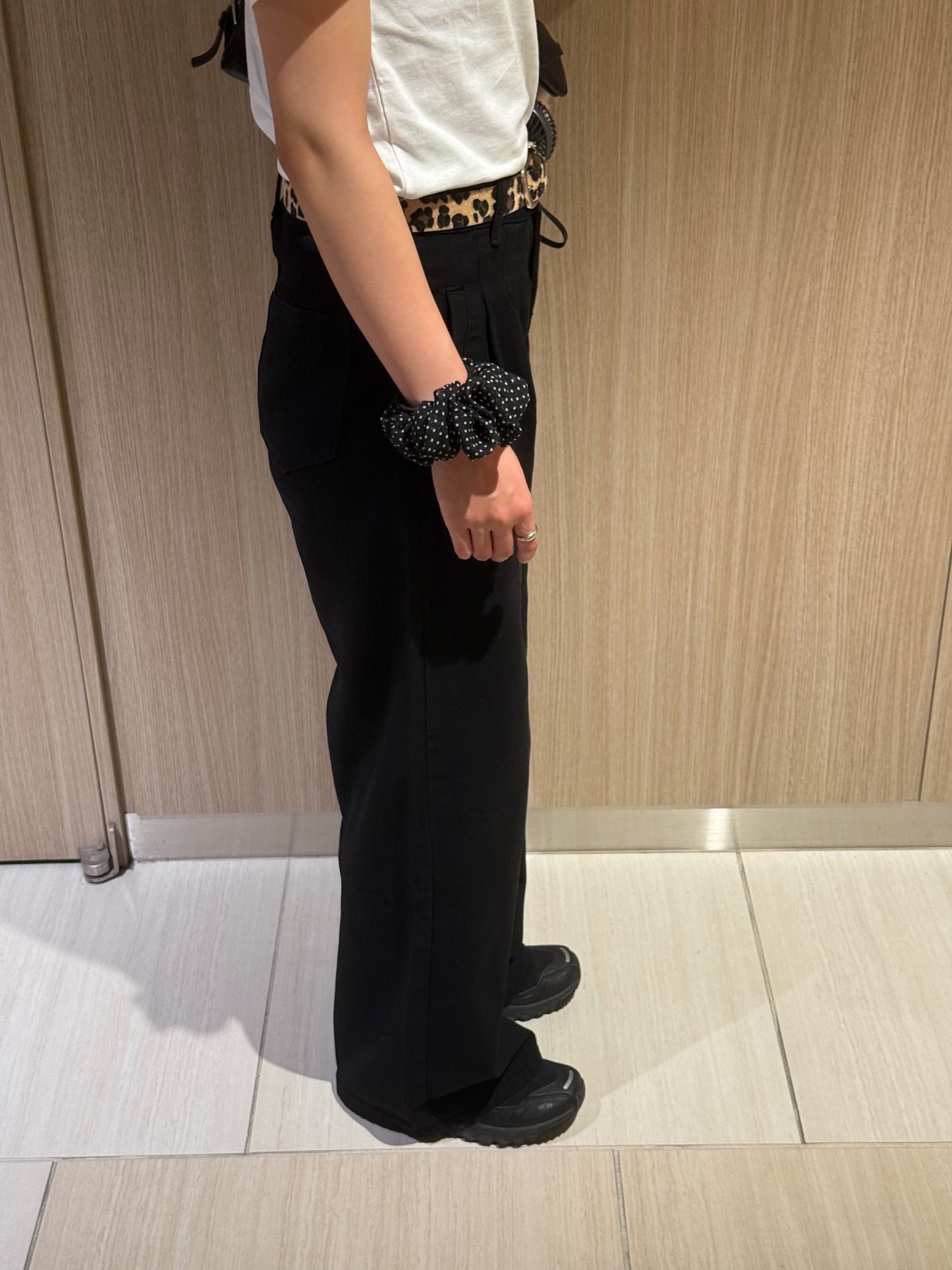 ブラックワイドパンツ DPB93004