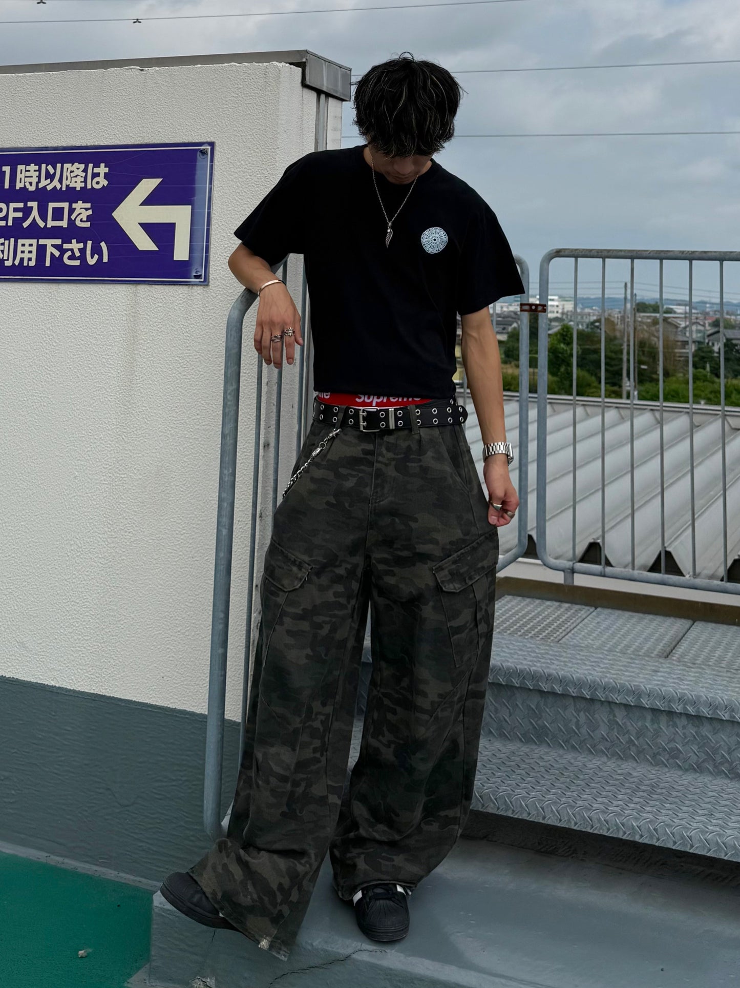 Kenshin_ダークカラーカモフラデニムパンツ DPB73413