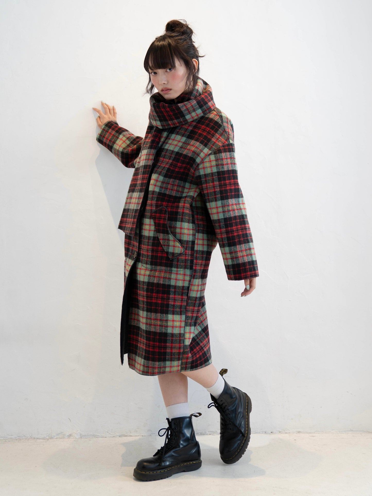 マフラー付きチェックロングコート DPC02015