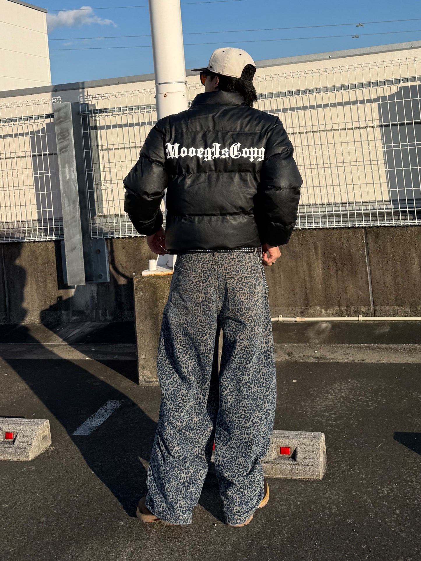 バックロゴアウター DPB90075