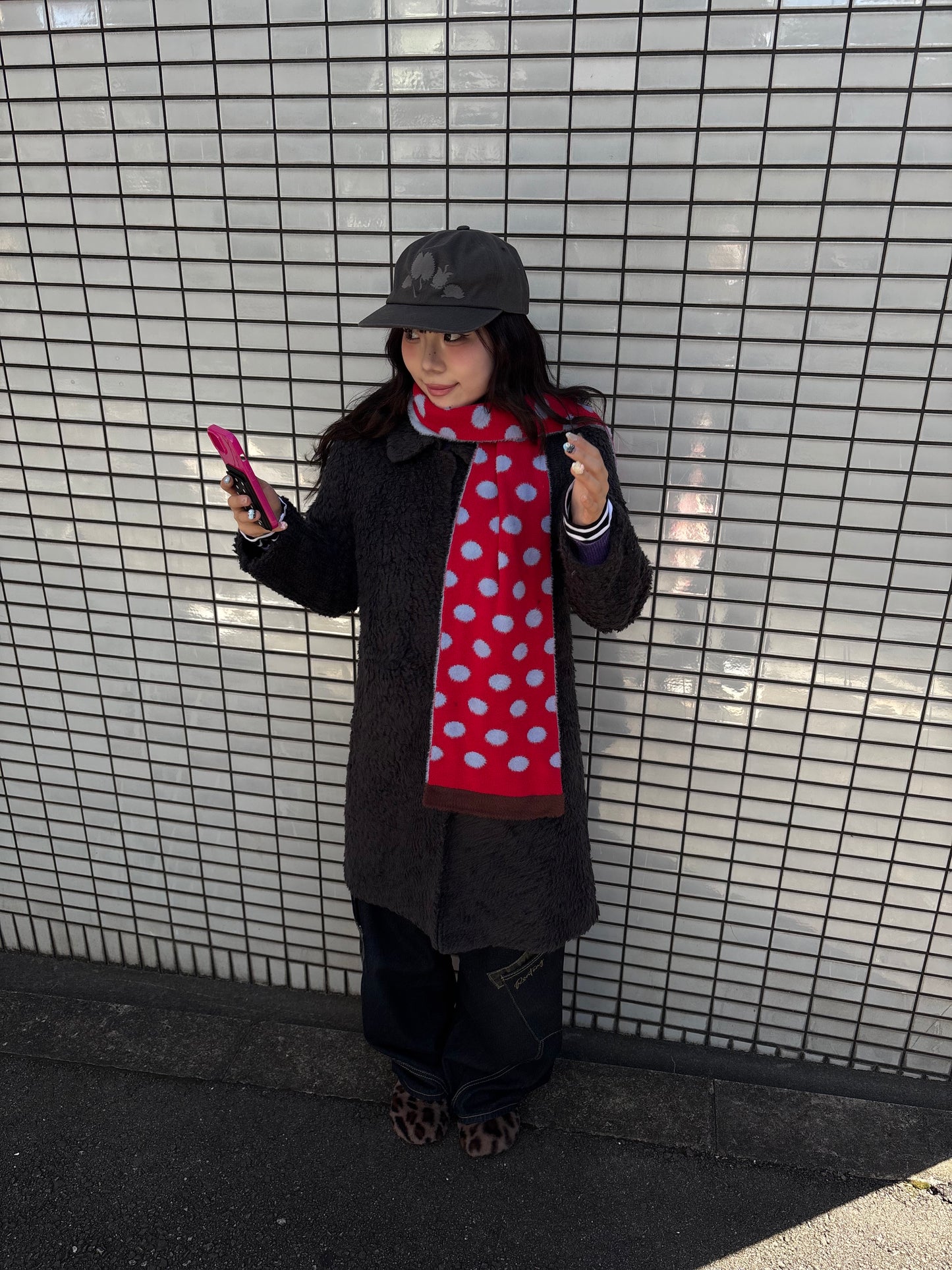 リバーシブルミディアムドットマフラー DPB89108