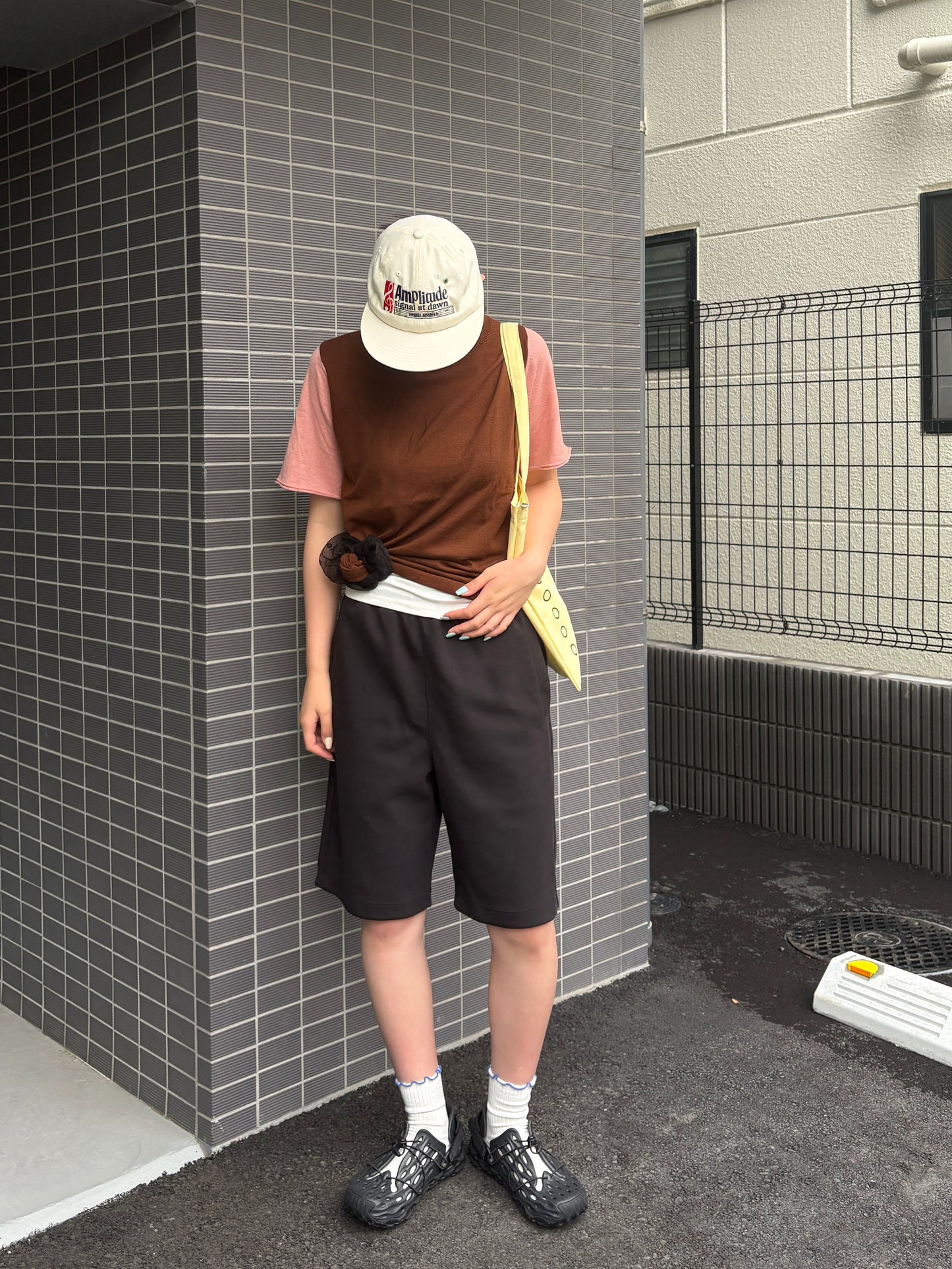イエローロゴシックトートバック DPC08035