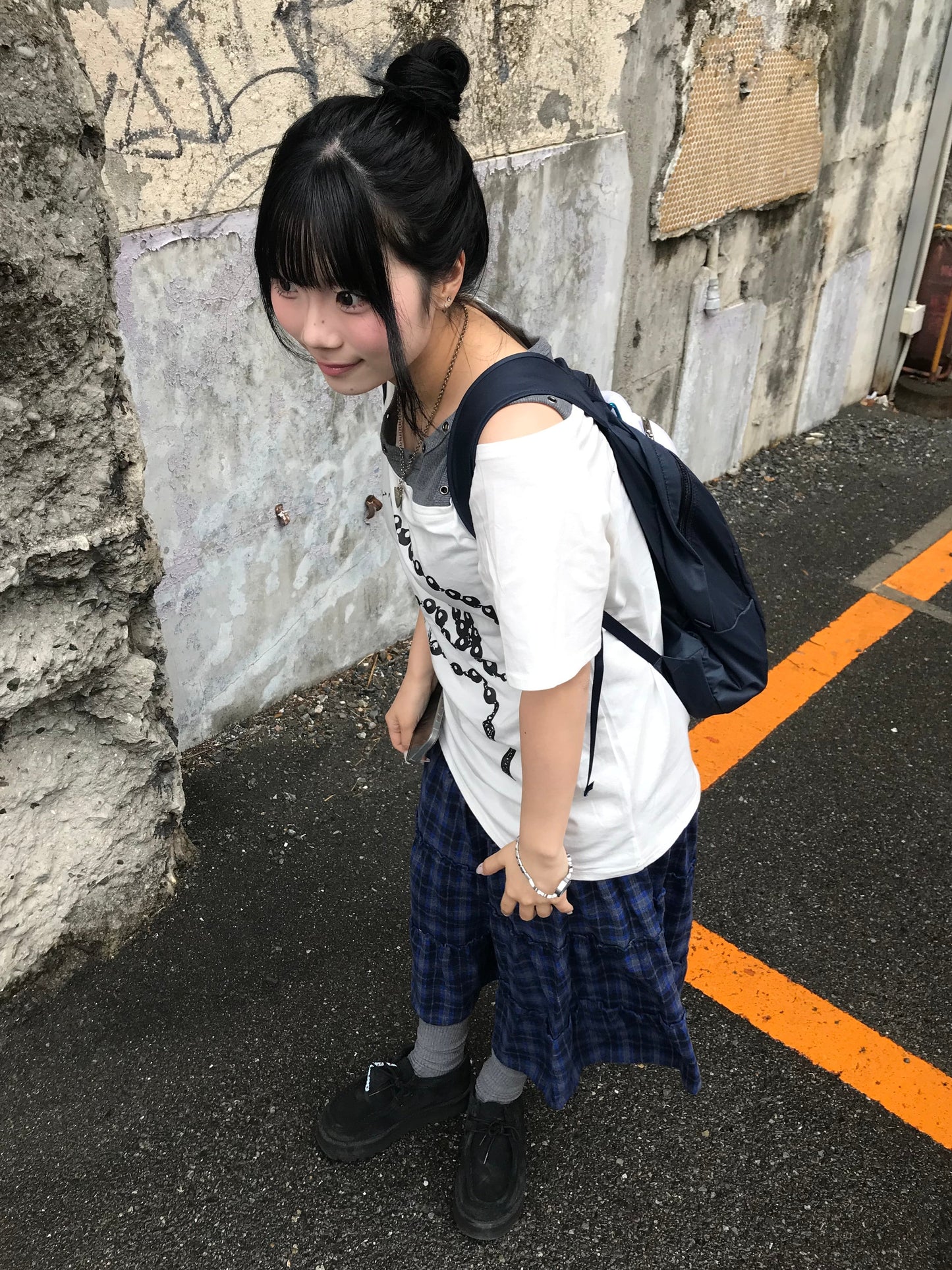 ホワイトオフショルキーデザインTシャツ DPB89247