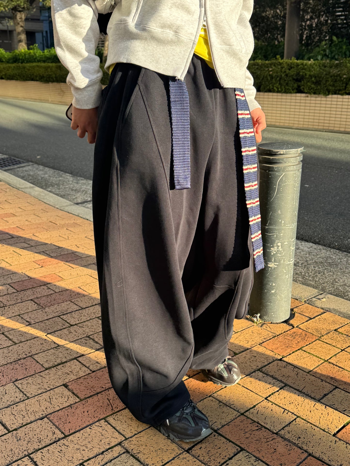 ニットベルトバルーンスウェットパンツ DPB85360