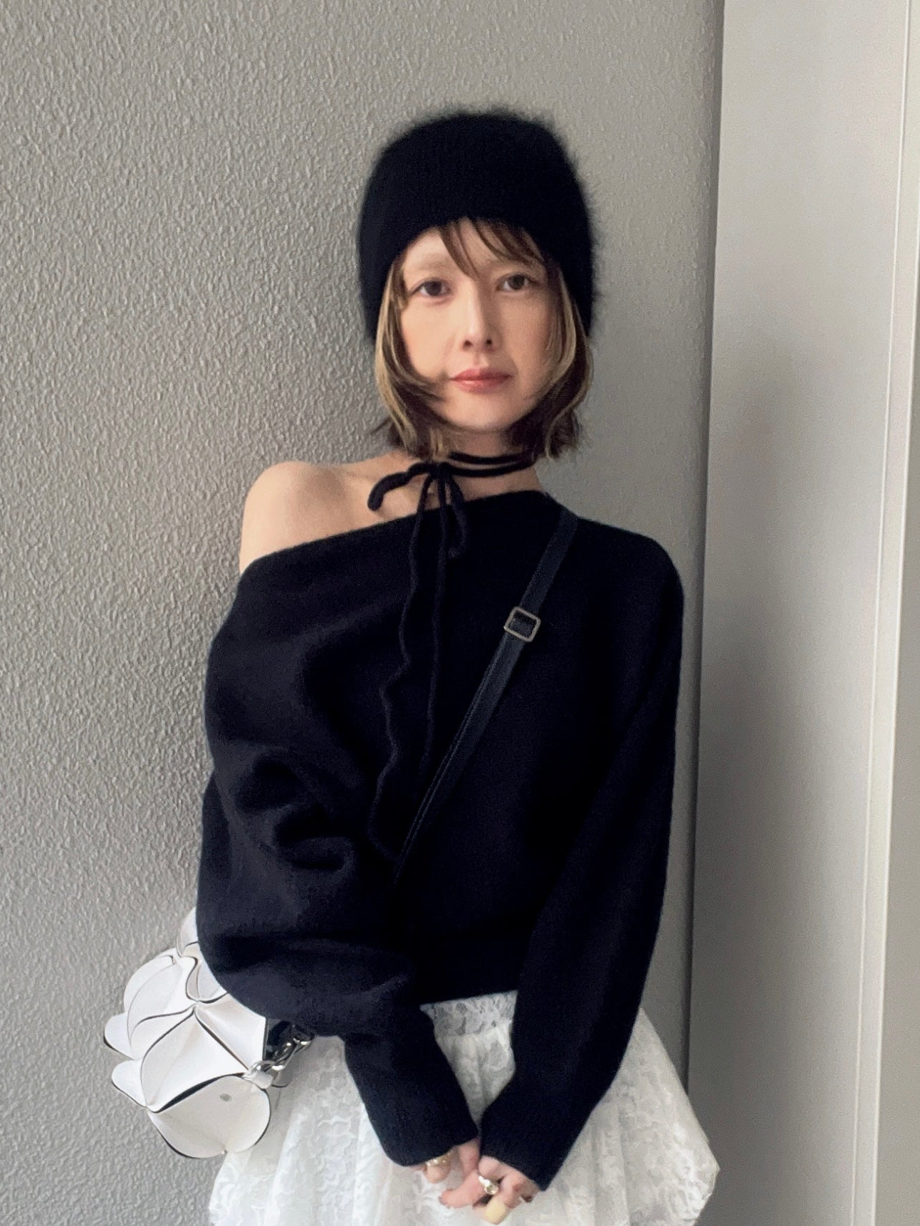 チョーカー付きワンショルニット DPB79211