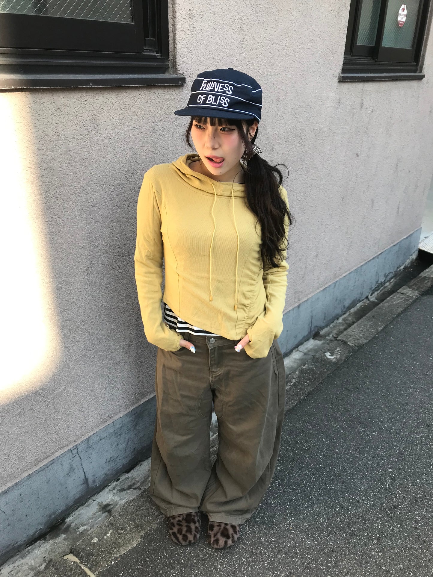 ユニークフーディートップス DPB89156