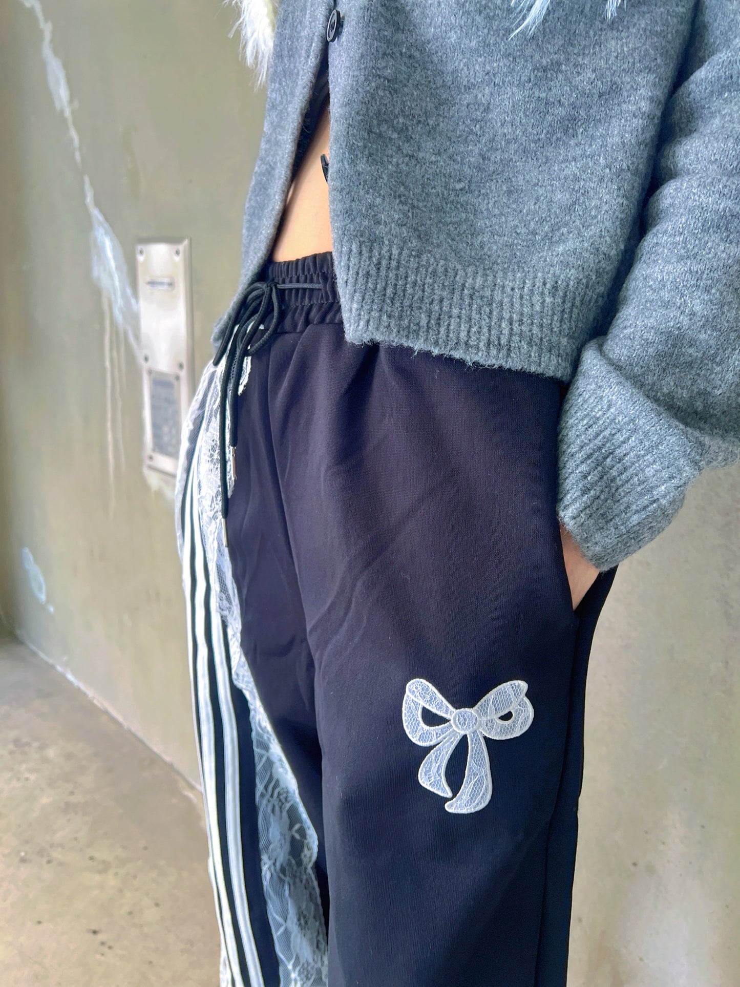 アシメレースラインナイロンワイドパンツ DPB79229