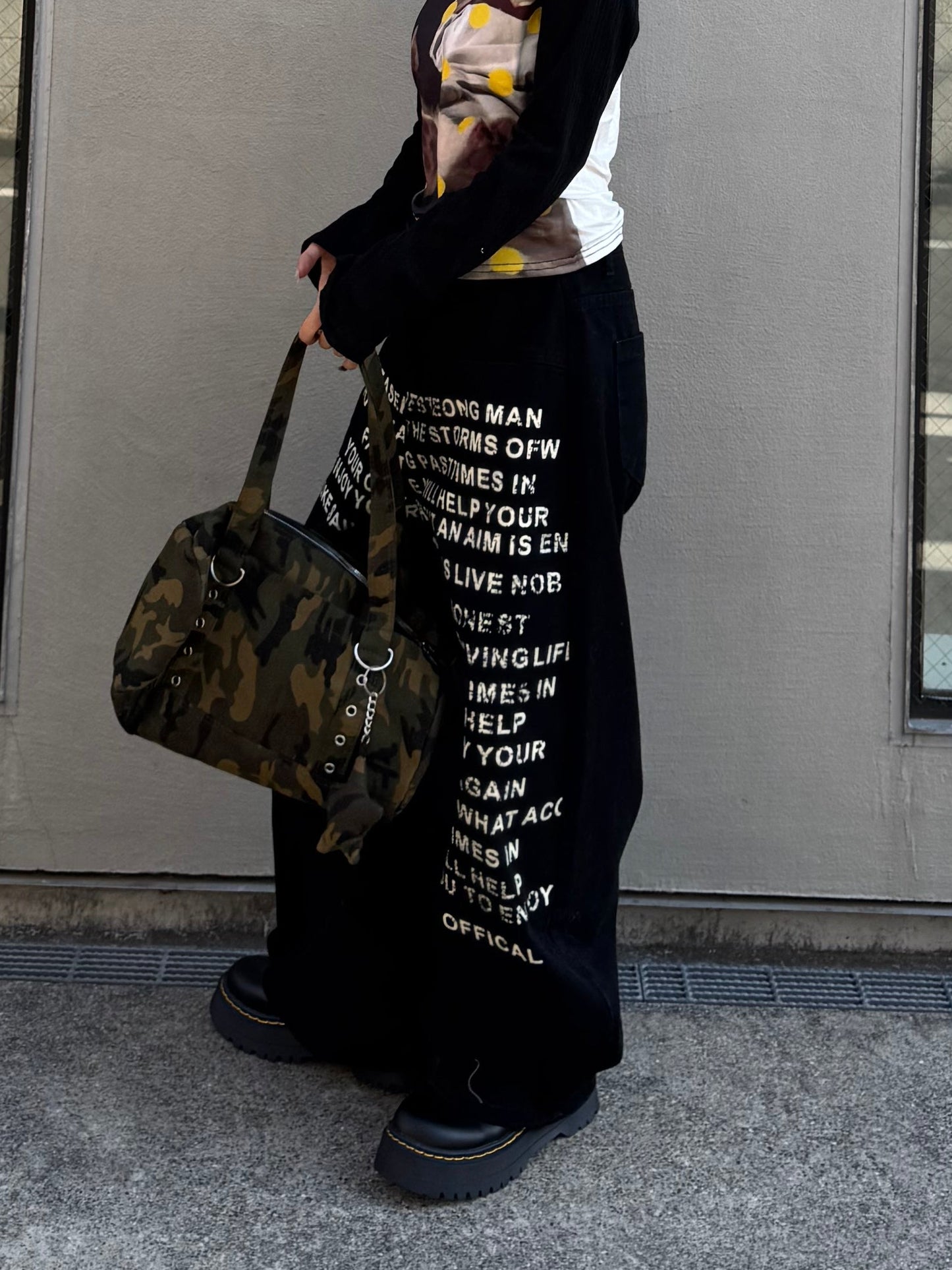 レタリングロゴワイドパンツ DPB86186