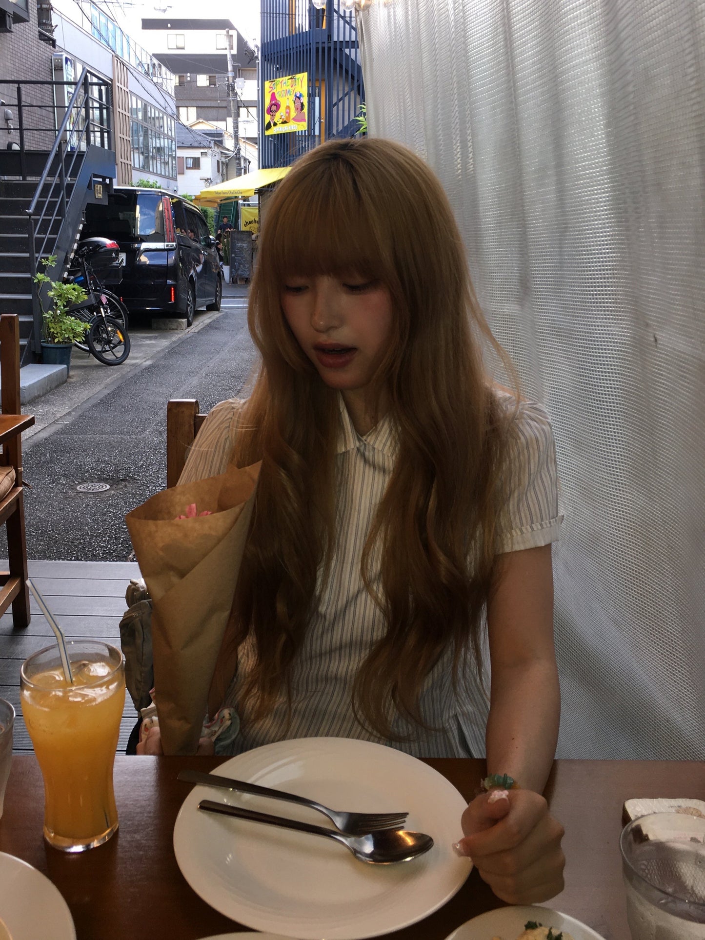 ラウンドカラーガーリーシャツ DPC09028