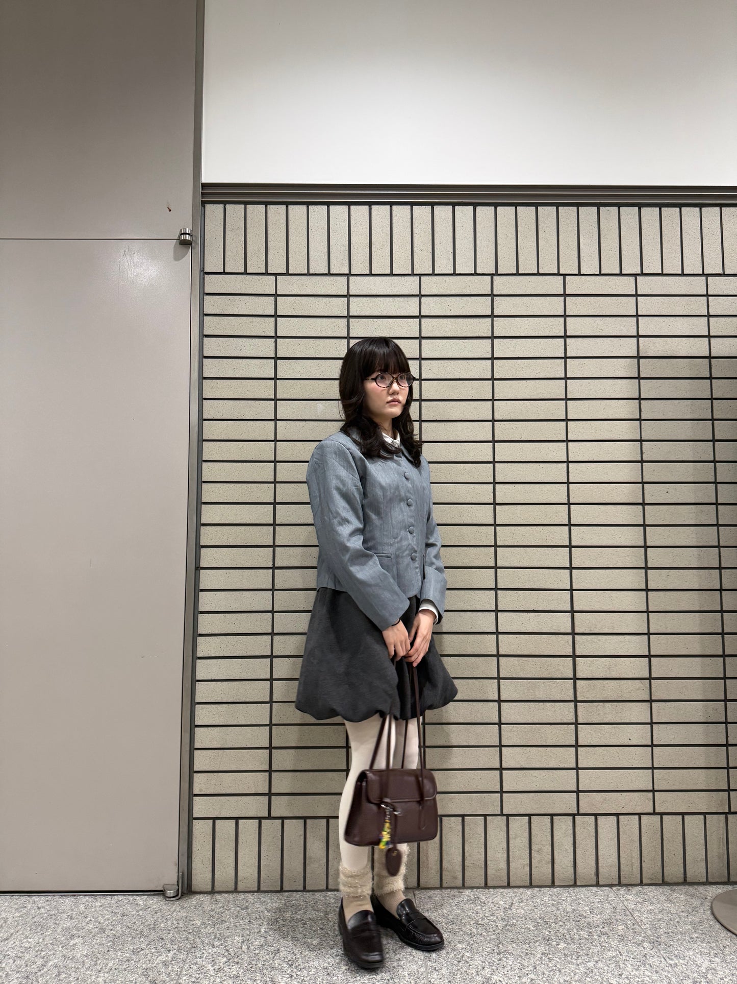 ライトグレーショートスーツジャケット DPA43706