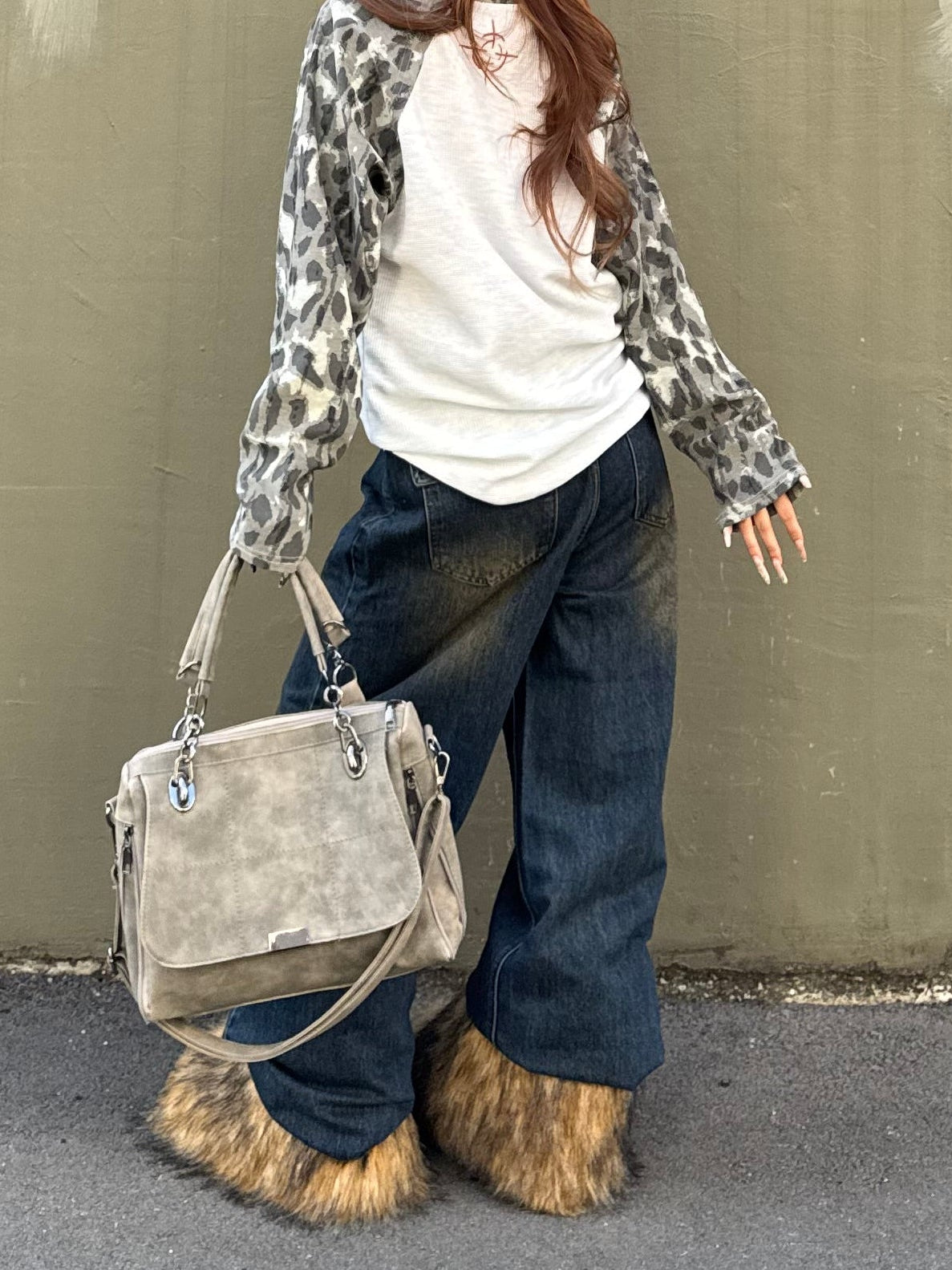 ファーベルト付きデニムパンツ DPB86226