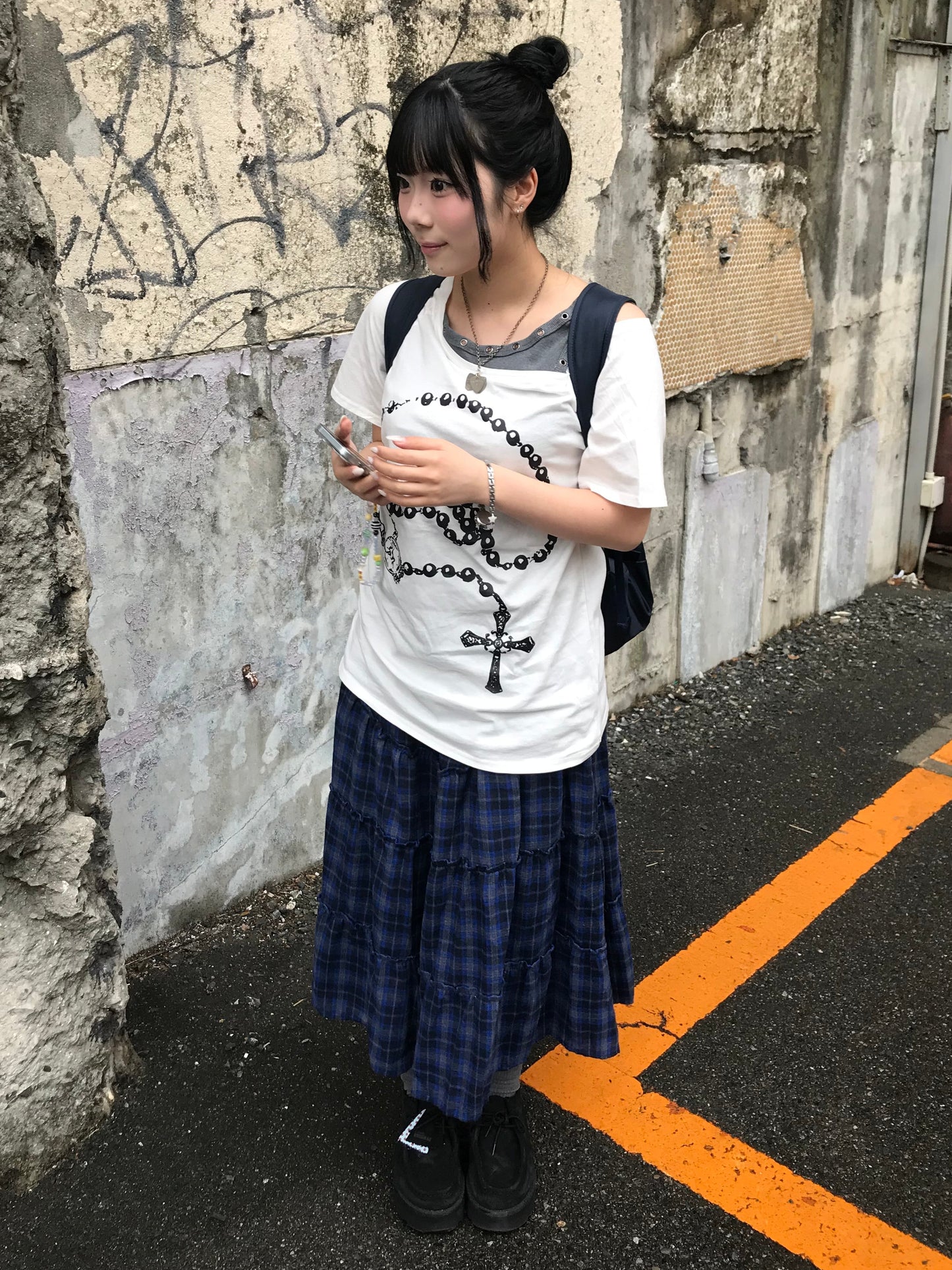 ホワイトオフショルキーデザインTシャツ DPB89247