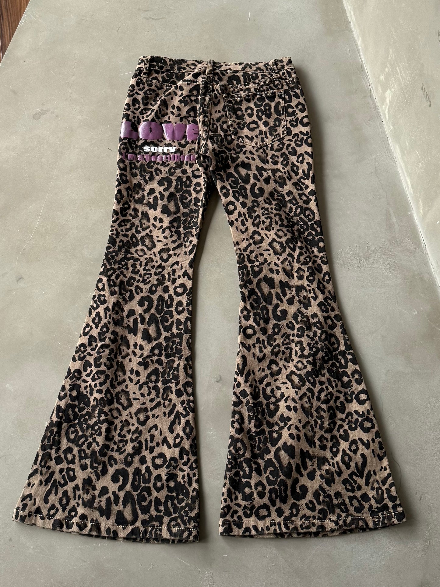 バックロゴフレアレオパードパンツ DPB86160