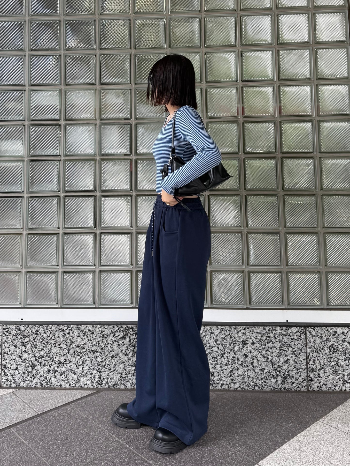 フロントポケット付きスウェットパンツ DPB93030