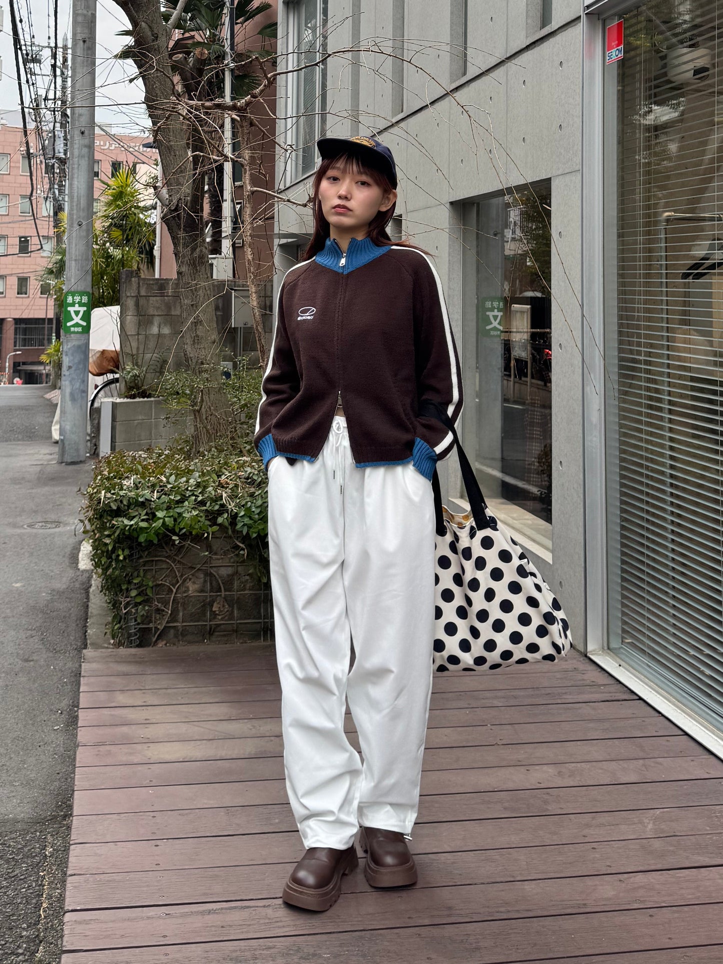 ドローコード付きバックロゴパンツ DPB91100