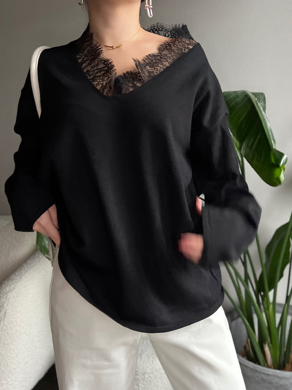 レースVネックニット DPB56358