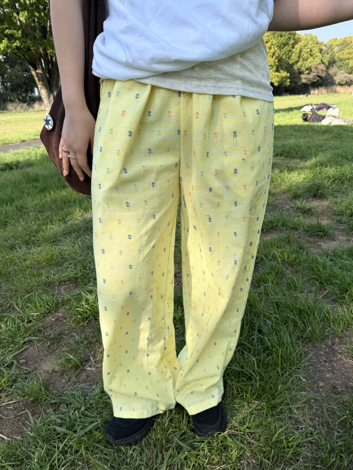 ドットカラー刺繍ワイドパンツ DPB78284