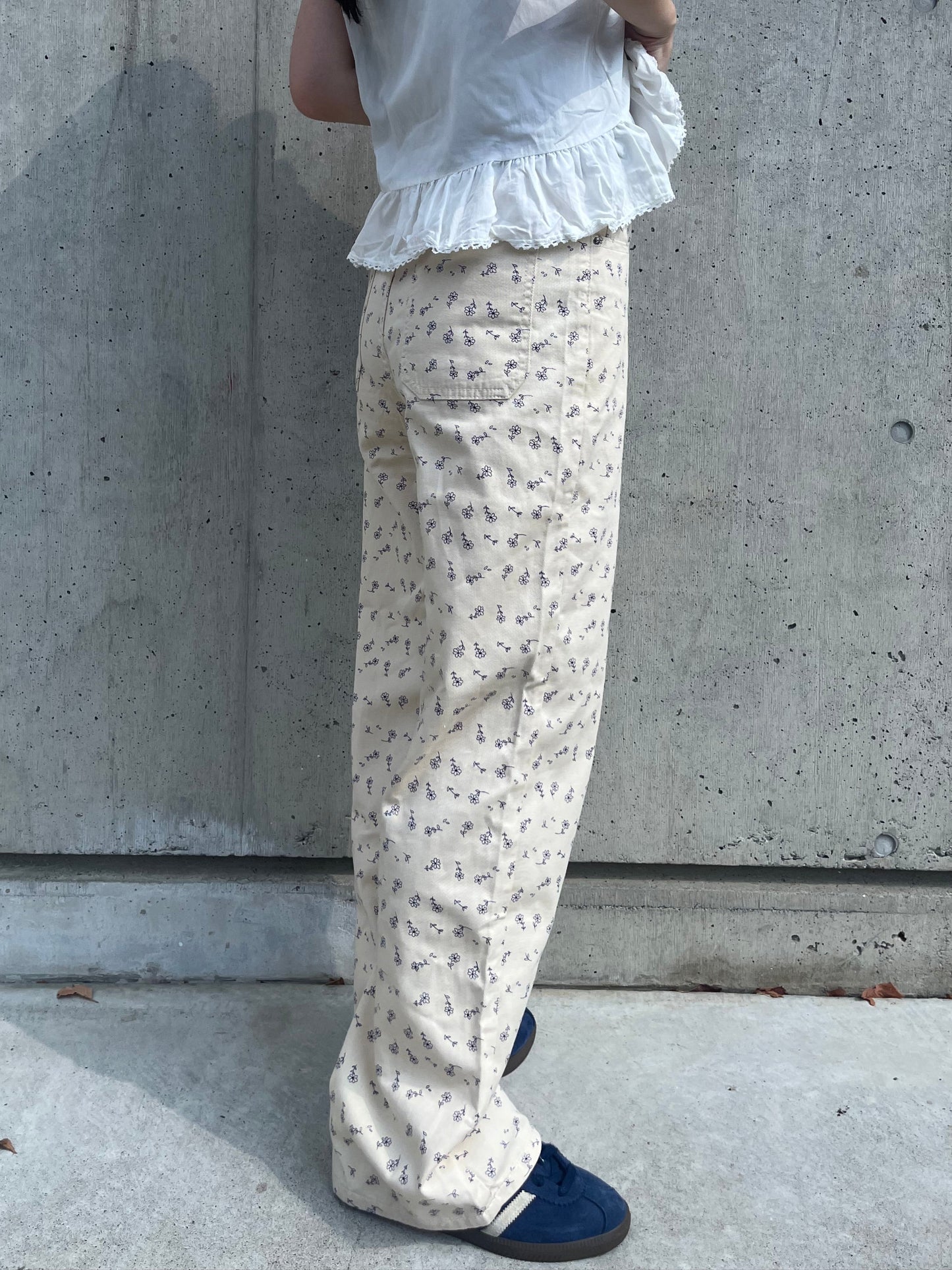 フラワープリントデニムパンツ DPB84234