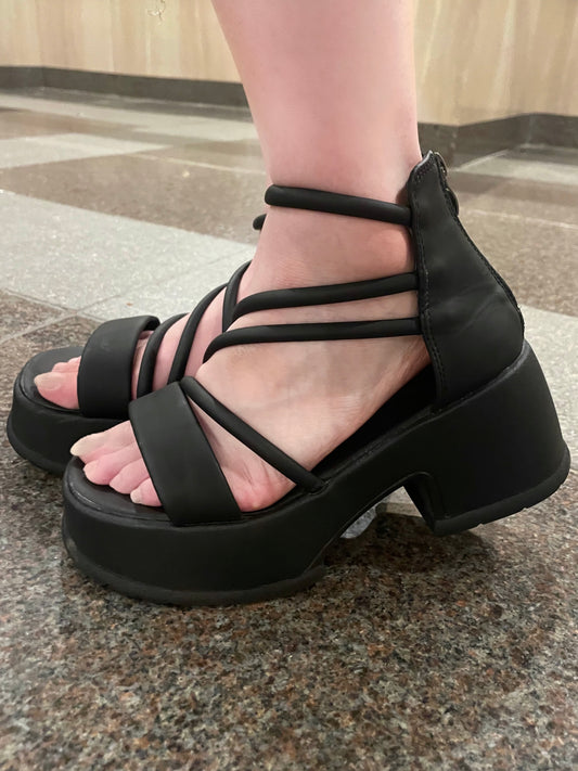 バックファスナー厚底サンダル DPB74019