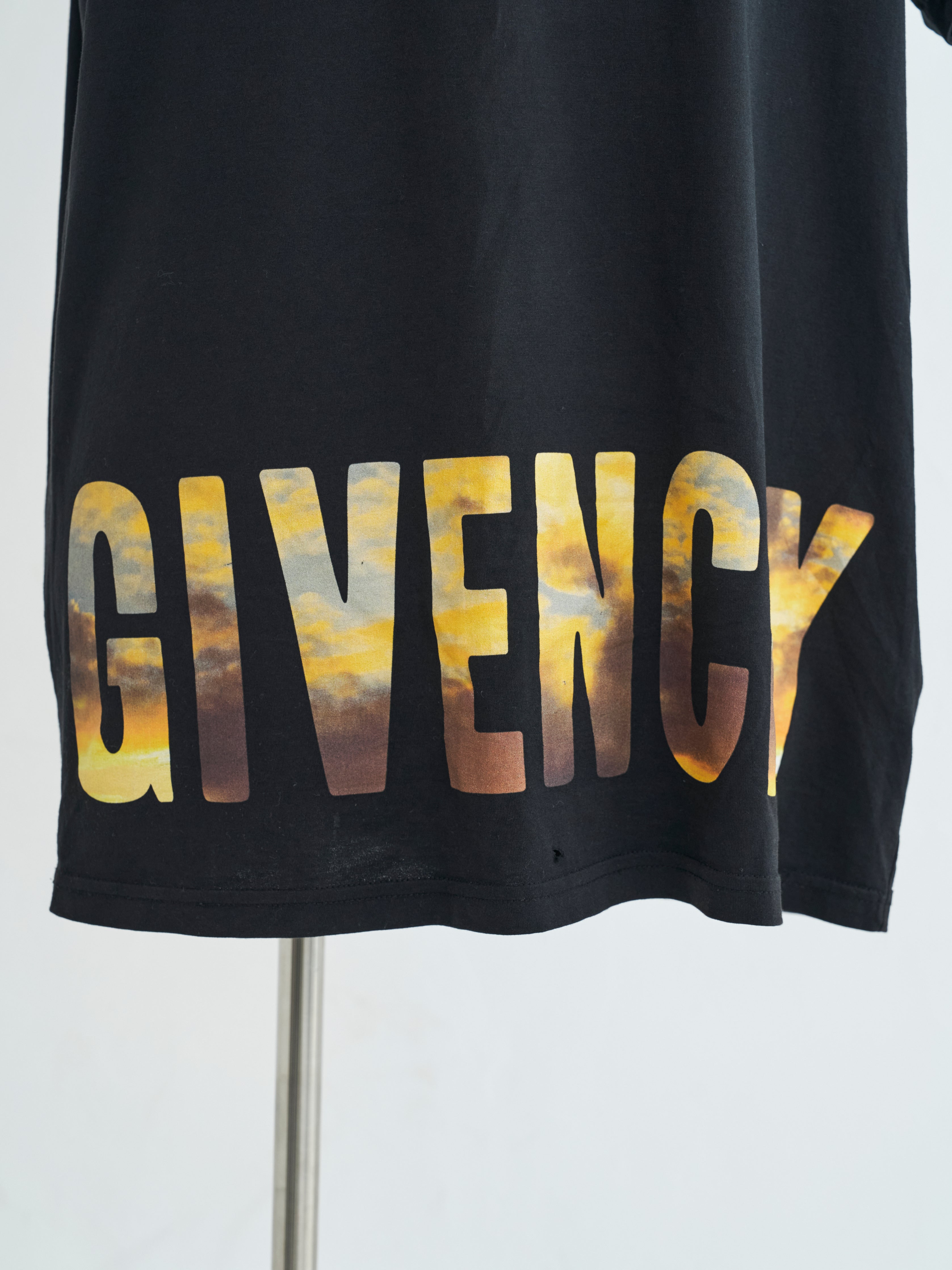 GIVENCHY] ロゴプリントTシャツ UPA02039 – CRAMMY