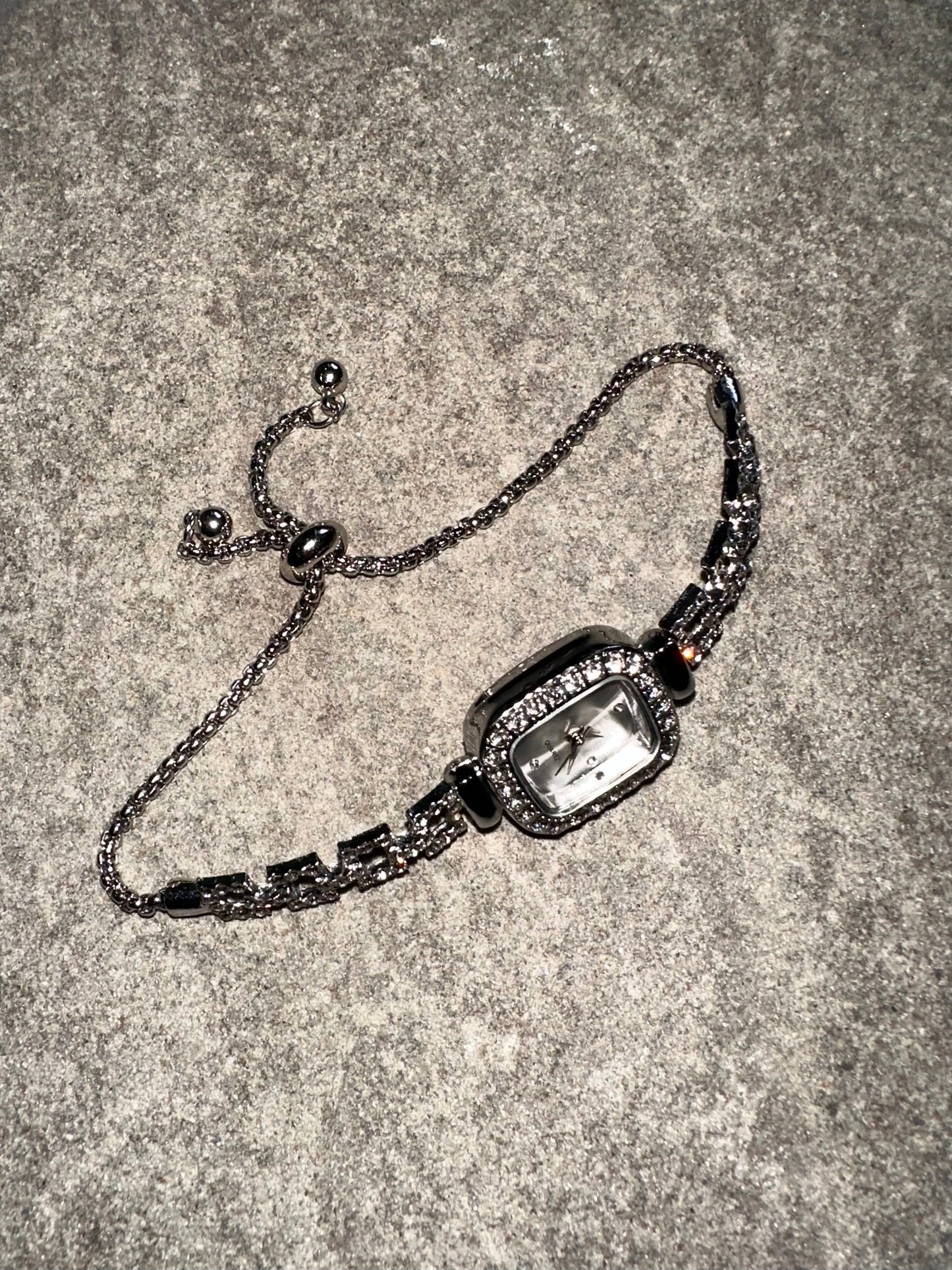 シャイニーレトロウォッチ DPB95055