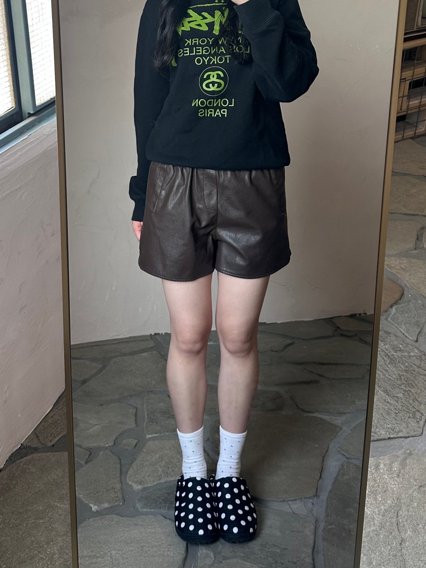 レザーライクショートパンツ DPB95063