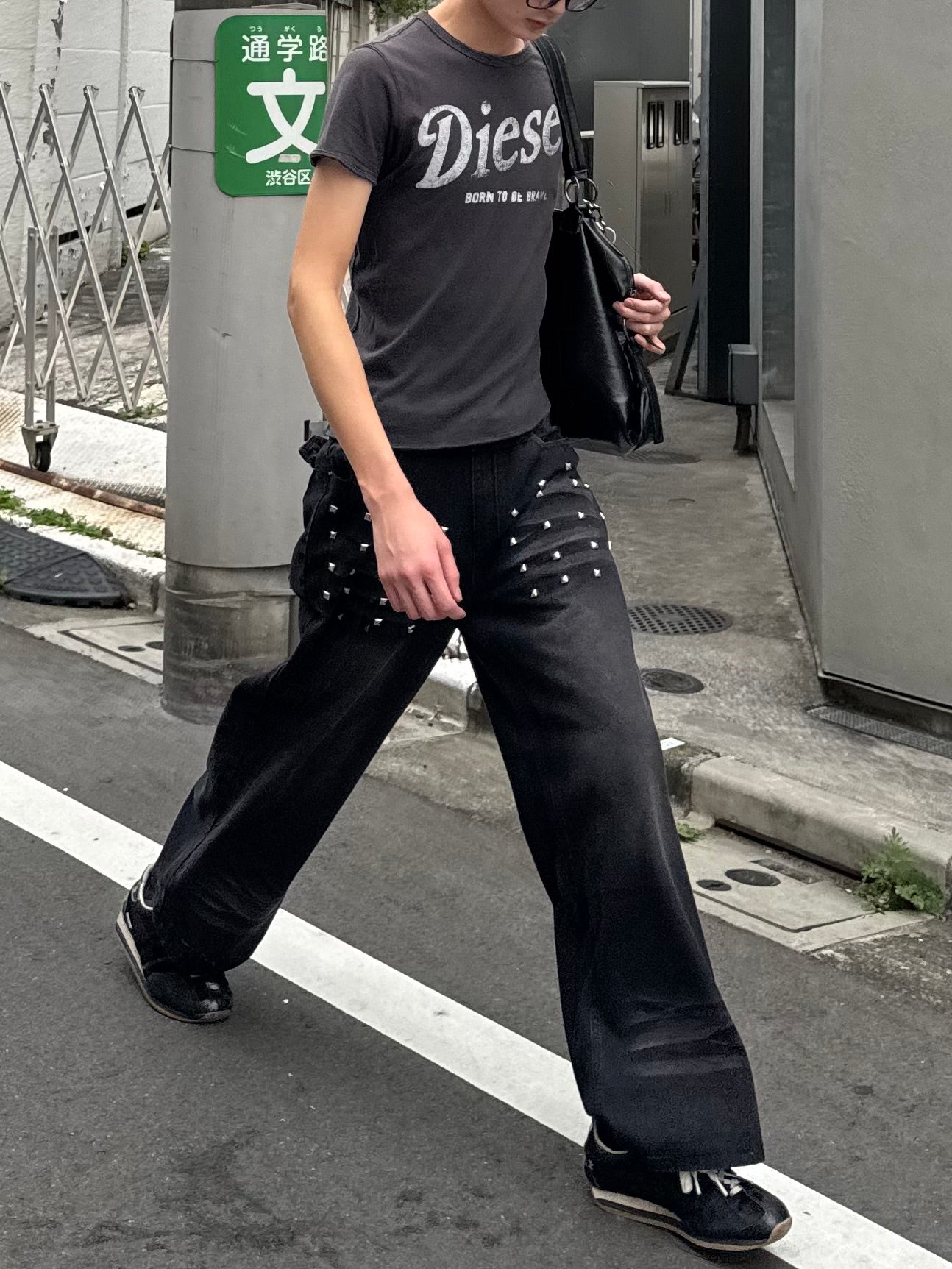 フロントスタッズデニムパンツ DPC05001