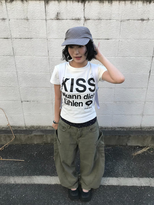 モノクロKISSTシャツ DPB85599