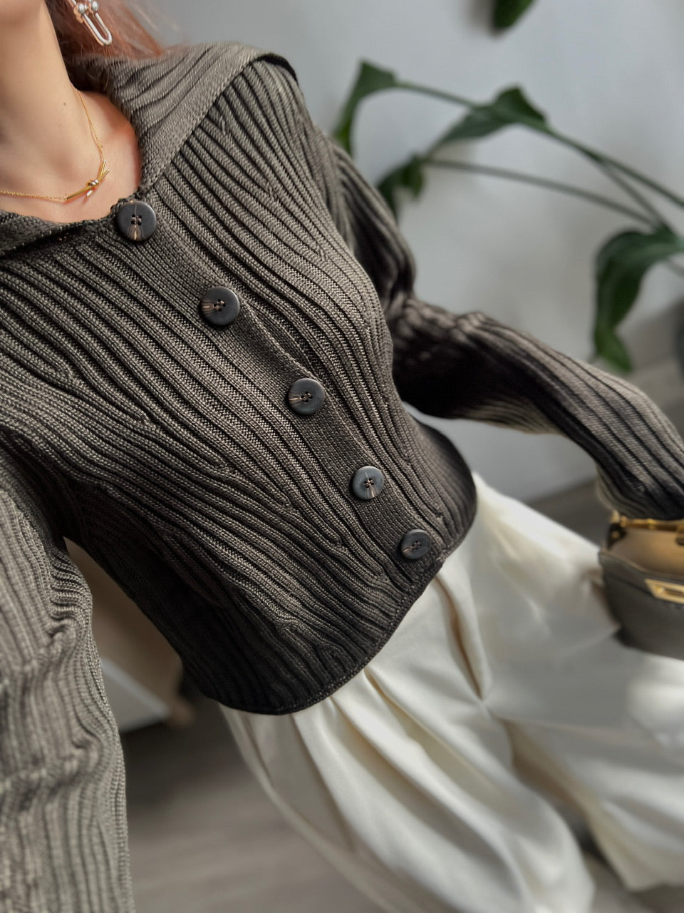 リブボタンニットトップス DPB56340