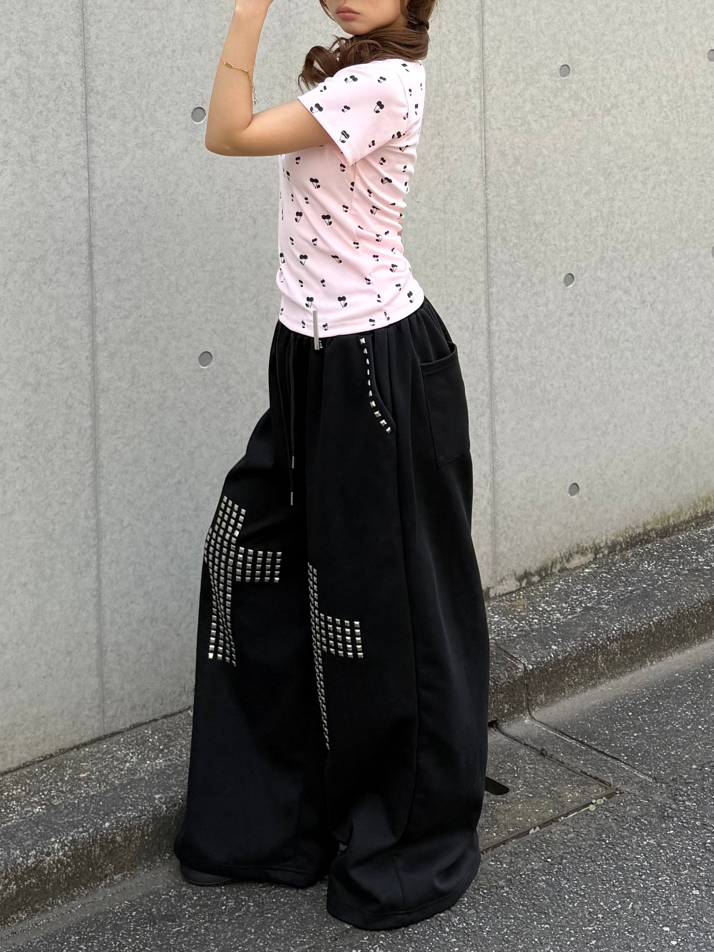 クロススタッズスウェットパンツ DPB86244