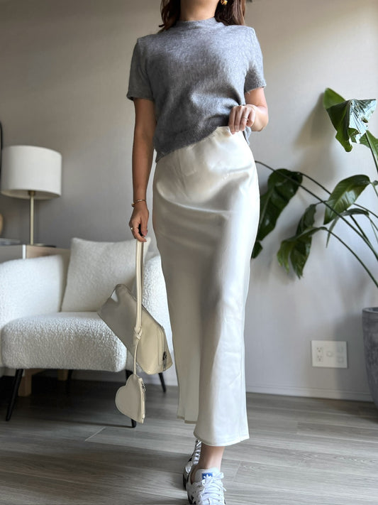 サテンライクロングスカート DPB56369