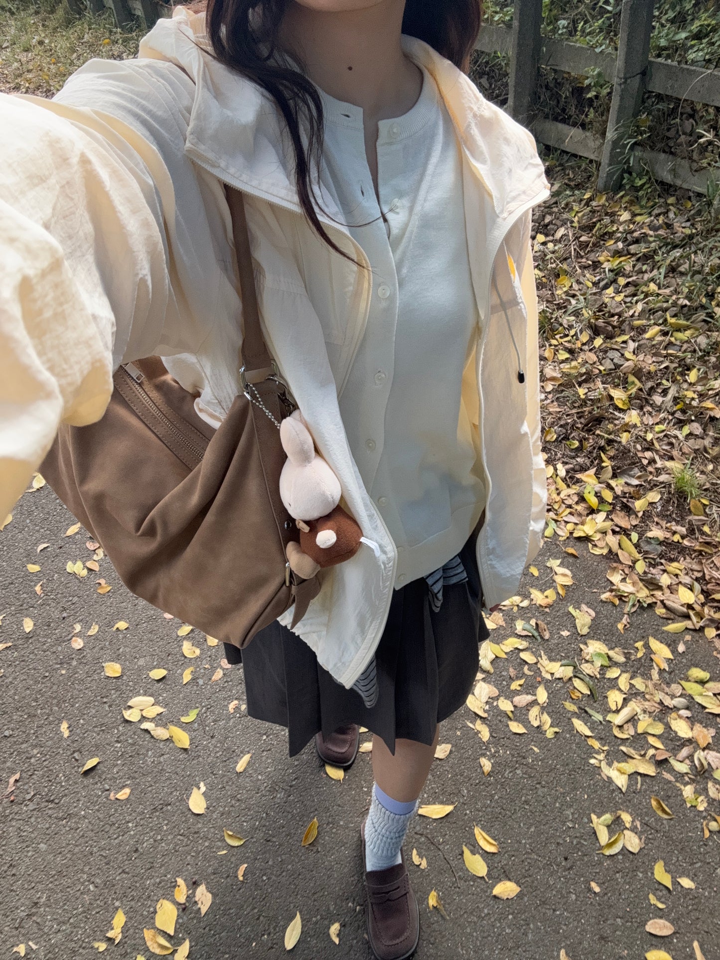 ミディアム丈プリーツスカート DPB78215