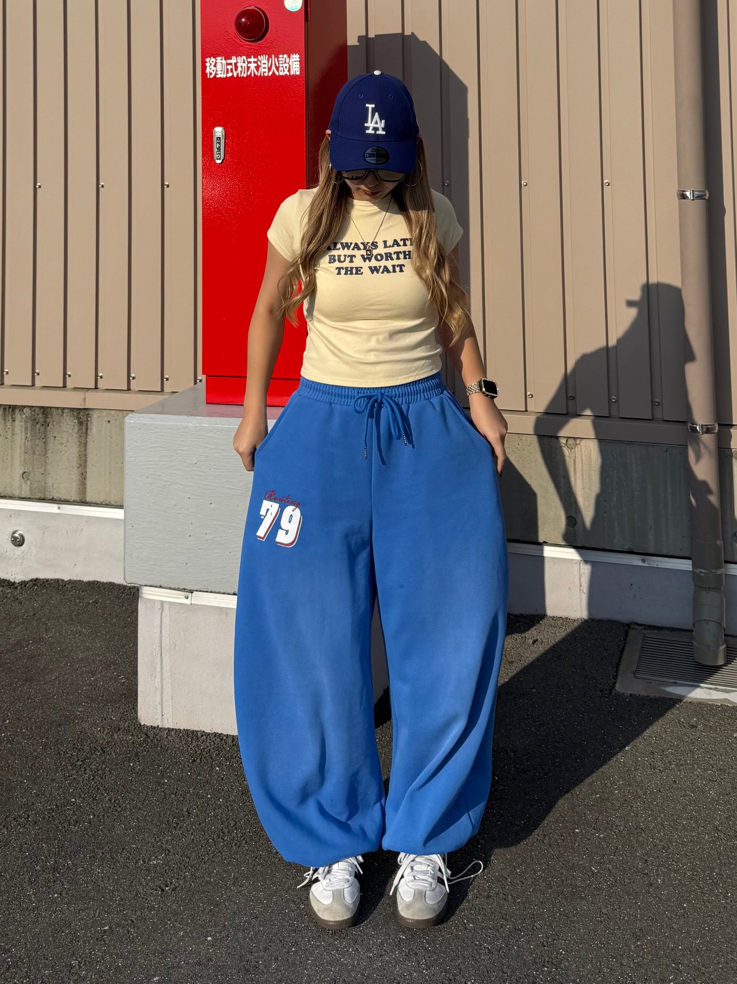 ロゴプリントスウェットパンツ DPB73532