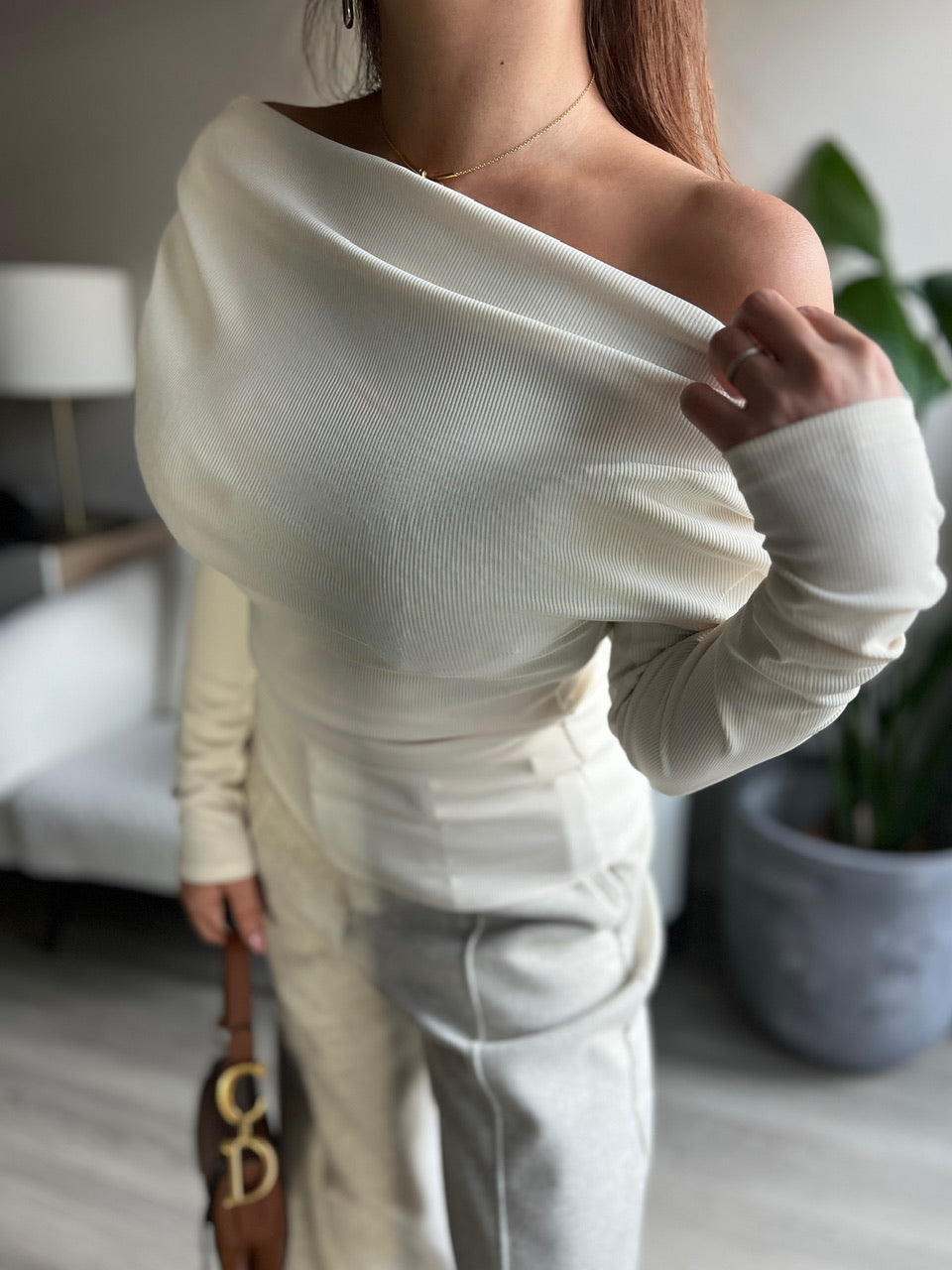 ワンショルダーニット DPB56371